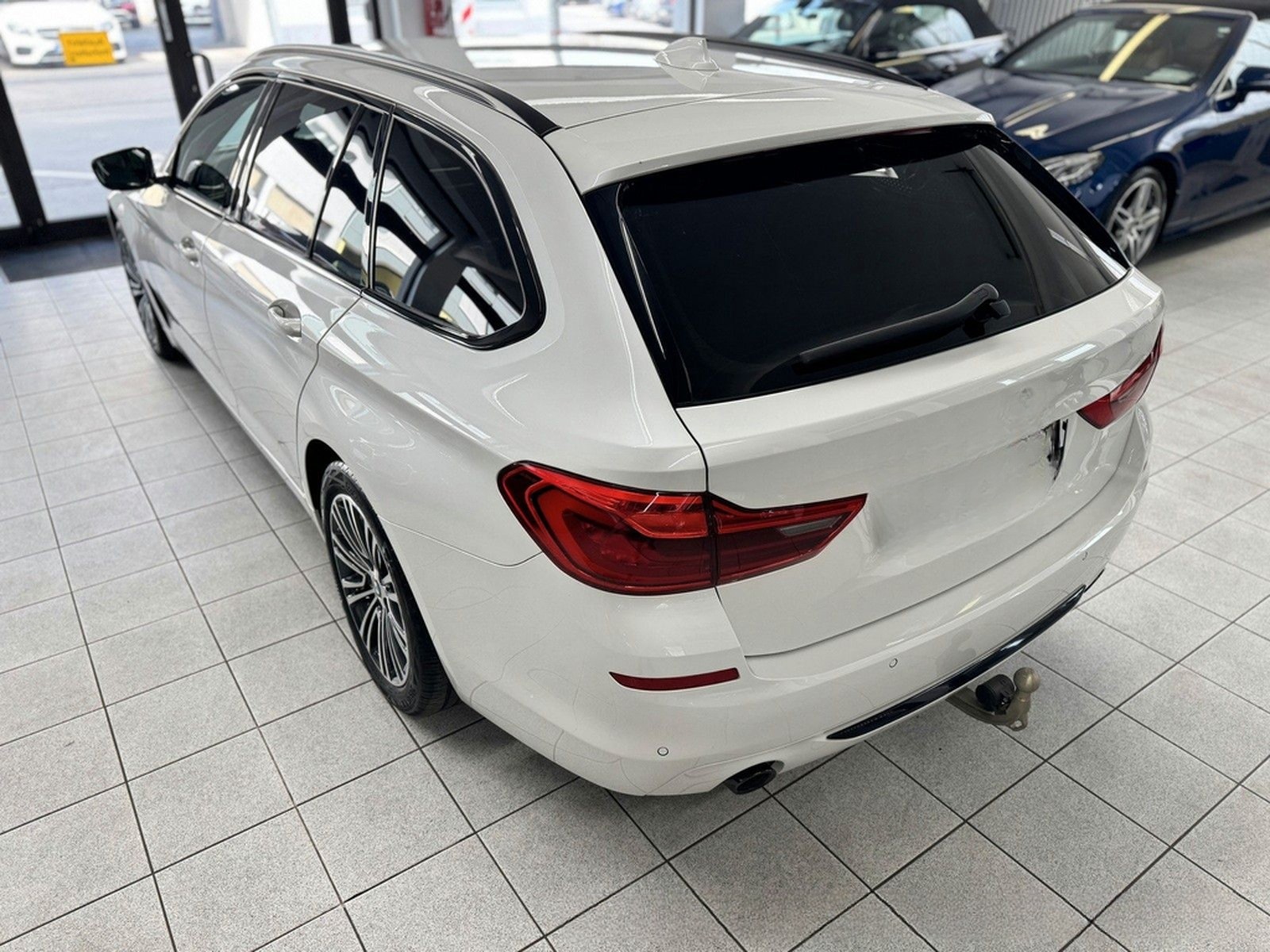 BMW 520 d xDrive Touring Sport Line LEDER KOMFORTSIT foto 10