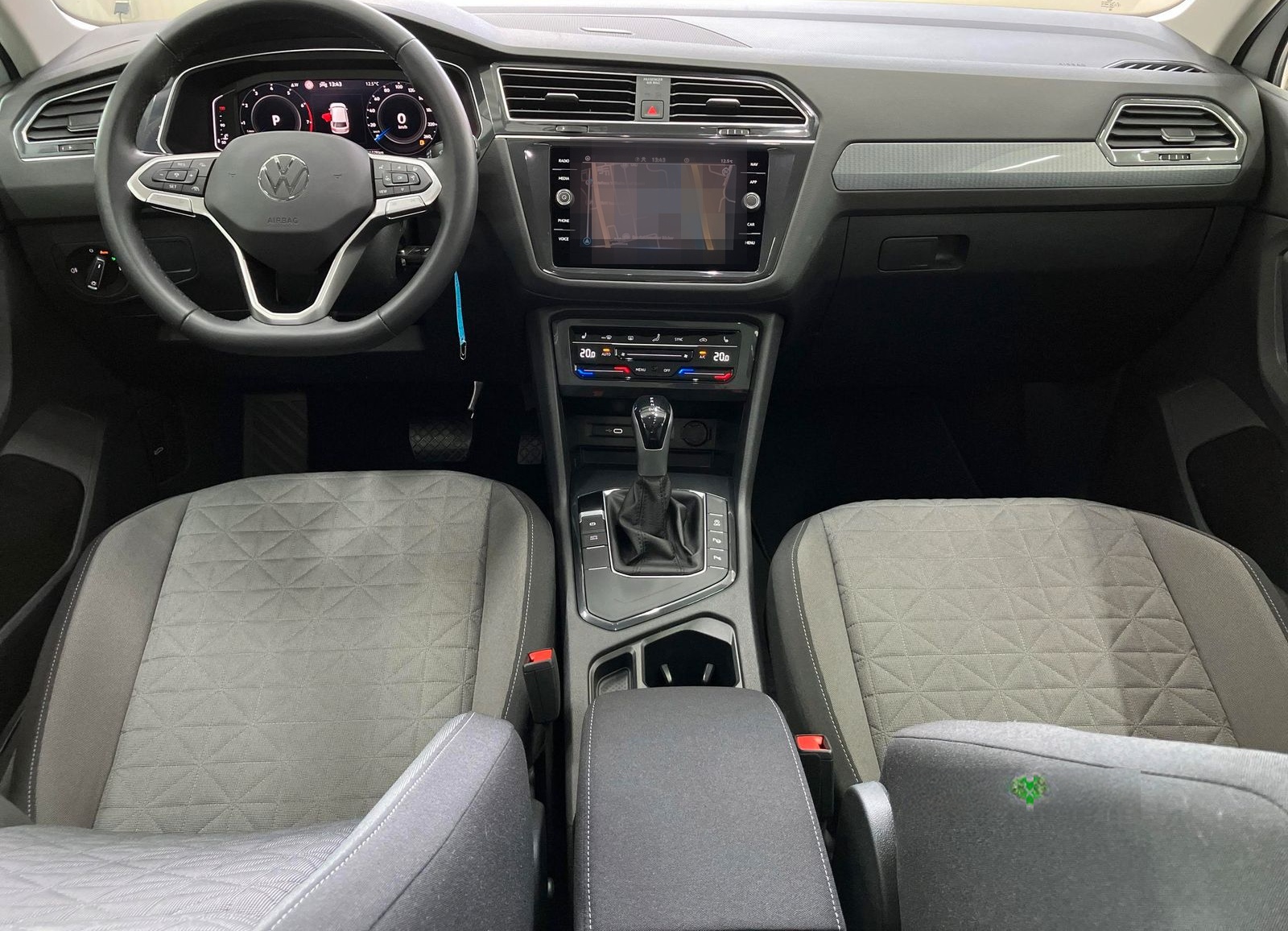 Volkswagen Tiguan Life 1.5 TSI DSG Pano Navi Virtual PDC AC foto 8