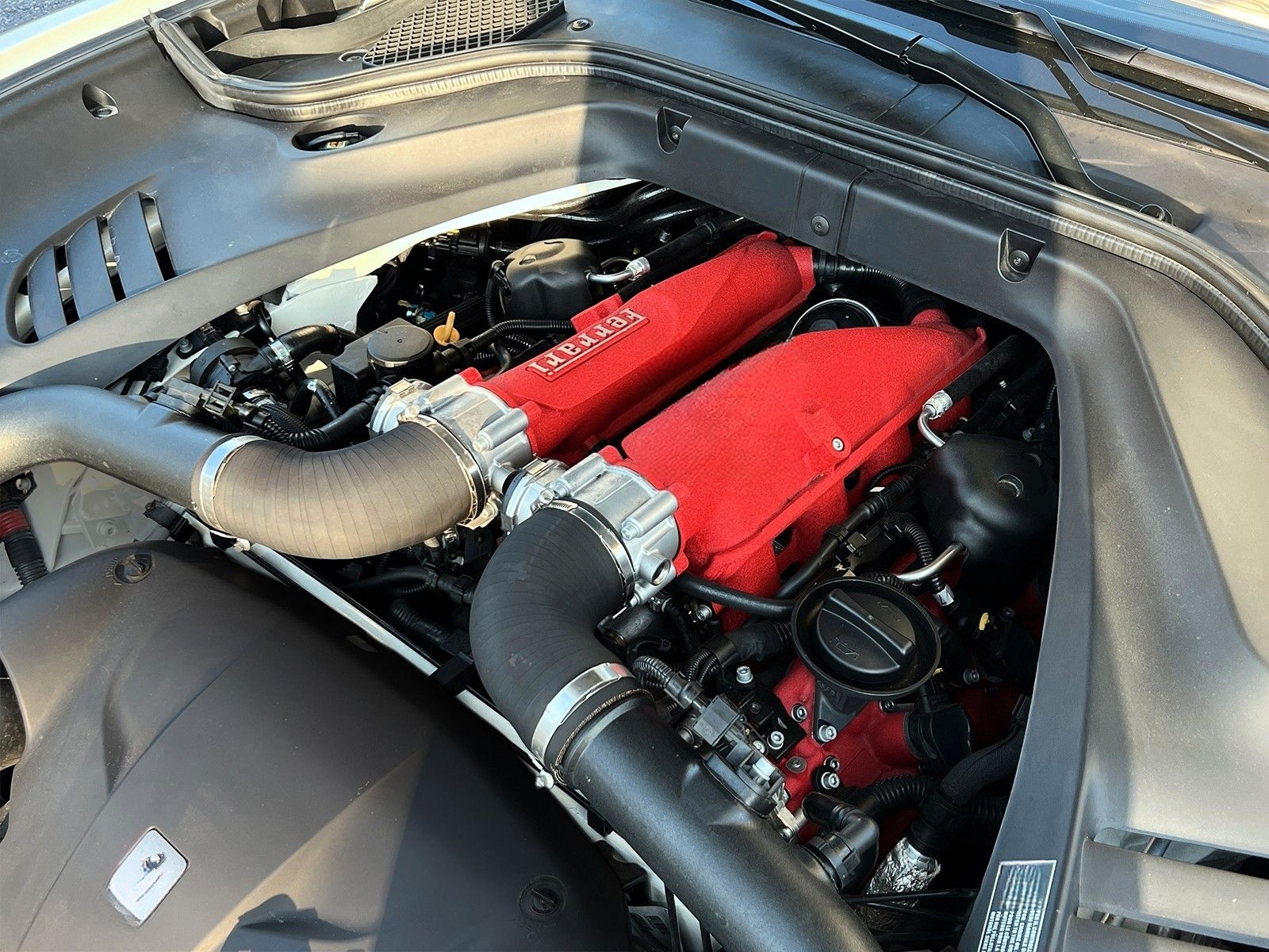 Ferrari California T *POWER WARRANTY 5/26* foto 24