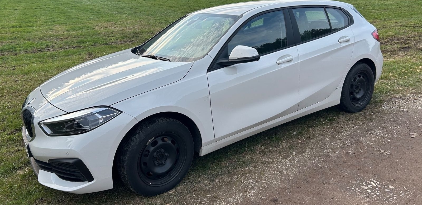 BMW 116i (F40) Advantage *1. Hand *HU neu  *sparsam foto 2