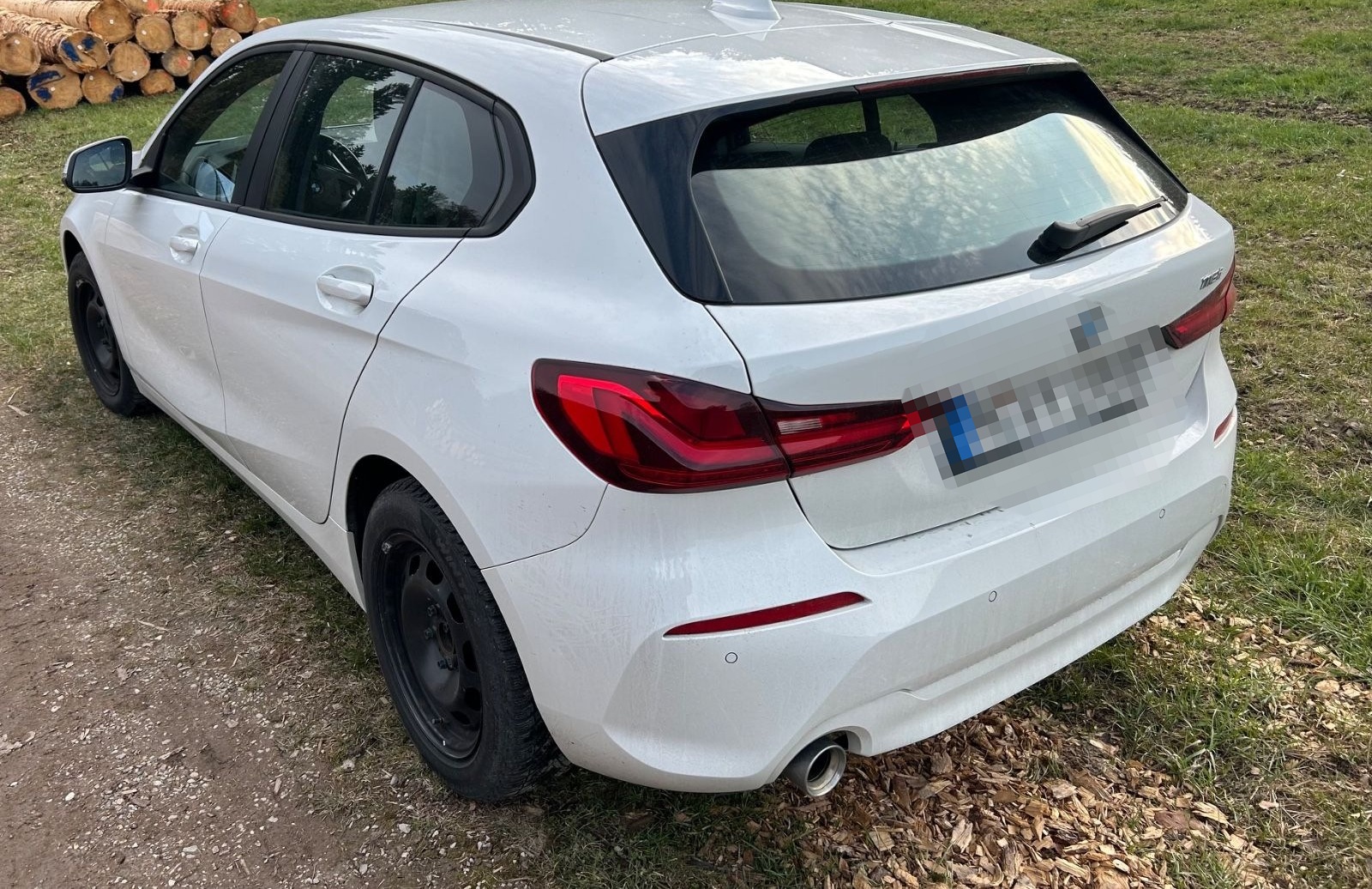 BMW 116i (F40) Advantage *1. Hand *HU neu  *sparsam foto 4