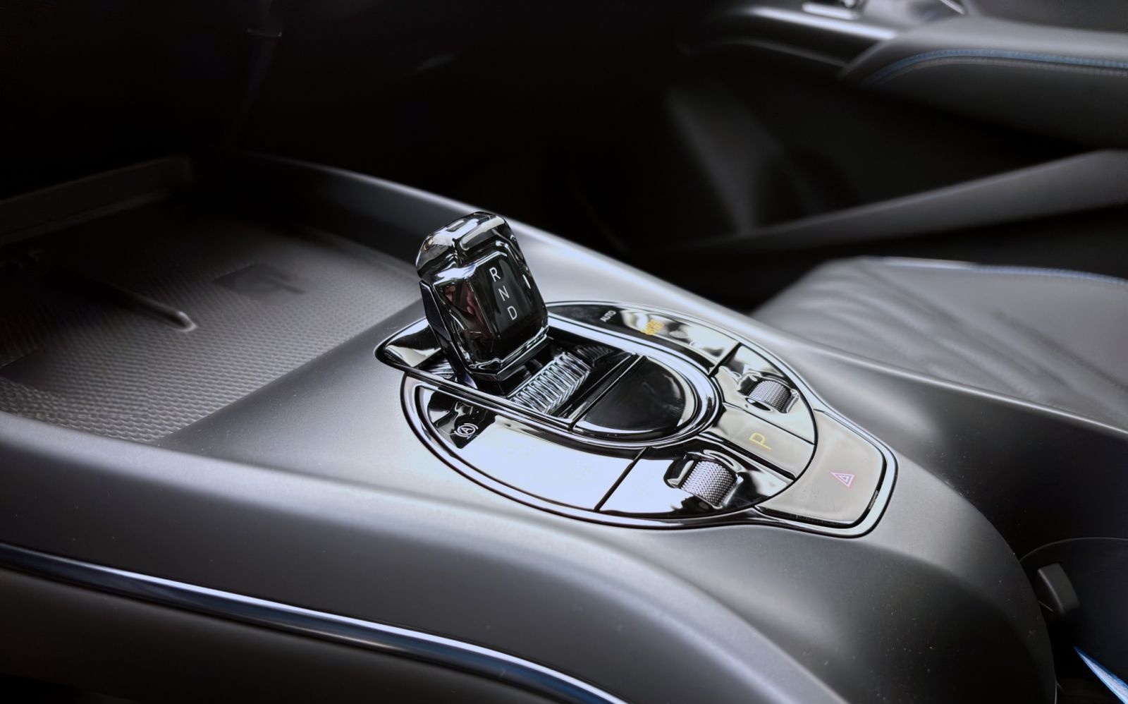 BYD SEAL COMFORT 360* NAVI LM18 PANO PDC foto 17