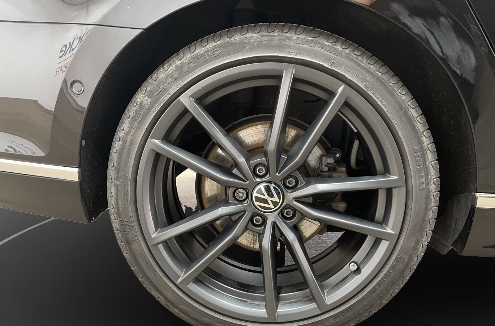 Volkswagen Passat Variant 2.0 TDI 4M R-Line AHK Pano LM 19" foto 16