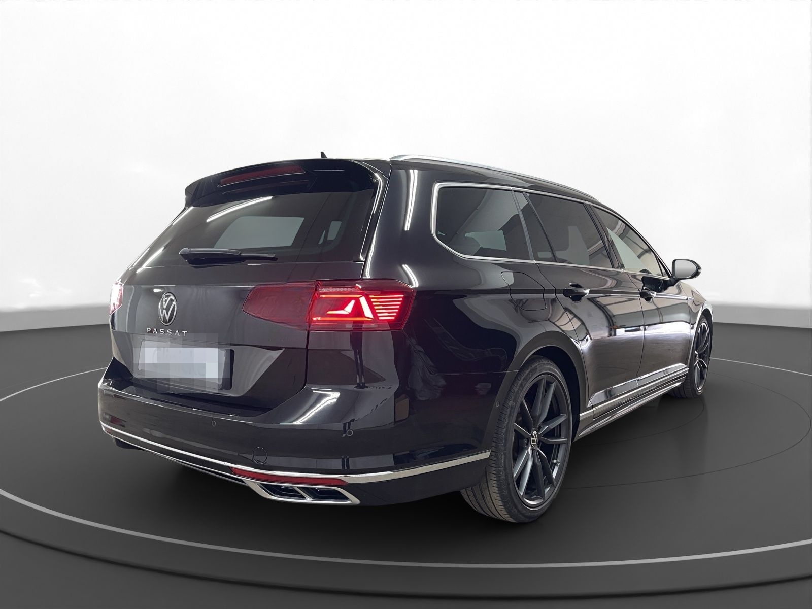 Volkswagen Passat Variant 2.0 TDI 4M R-Line AHK Pano LM 19" foto 6