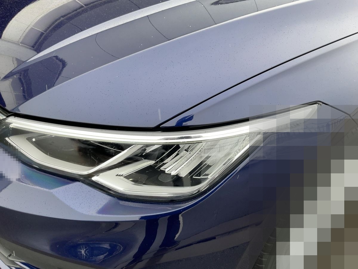 Volkswagen Golf VIII 1.0 TSI 5JG+LED+SHZ+2xPDC+APP+AHK+DAB foto 16