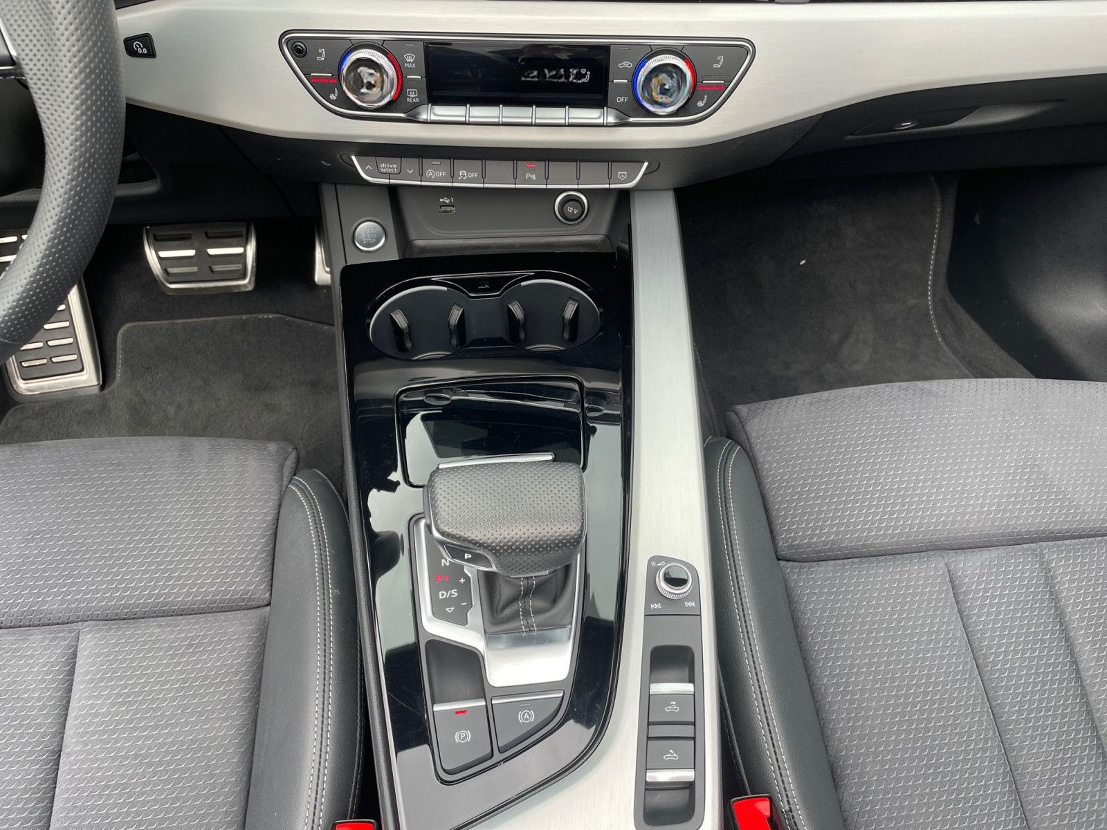 Audi A5 Cabriolet 40 TFSI S tronic S line Matrix HUD foto 8
