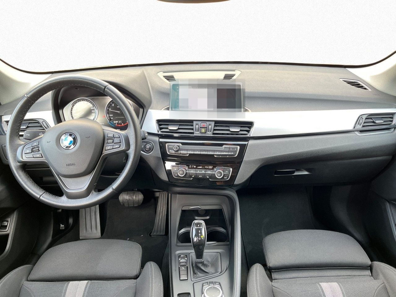 BMW X1 sDrive 18i Advant. Navi DAB LED PDC Sitzh 17" foto 12