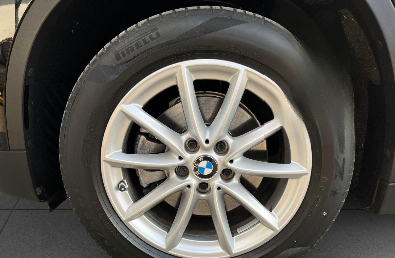 BMW X1 sDrive 18i Advant. Navi DAB LED PDC Sitzh 17" foto 16