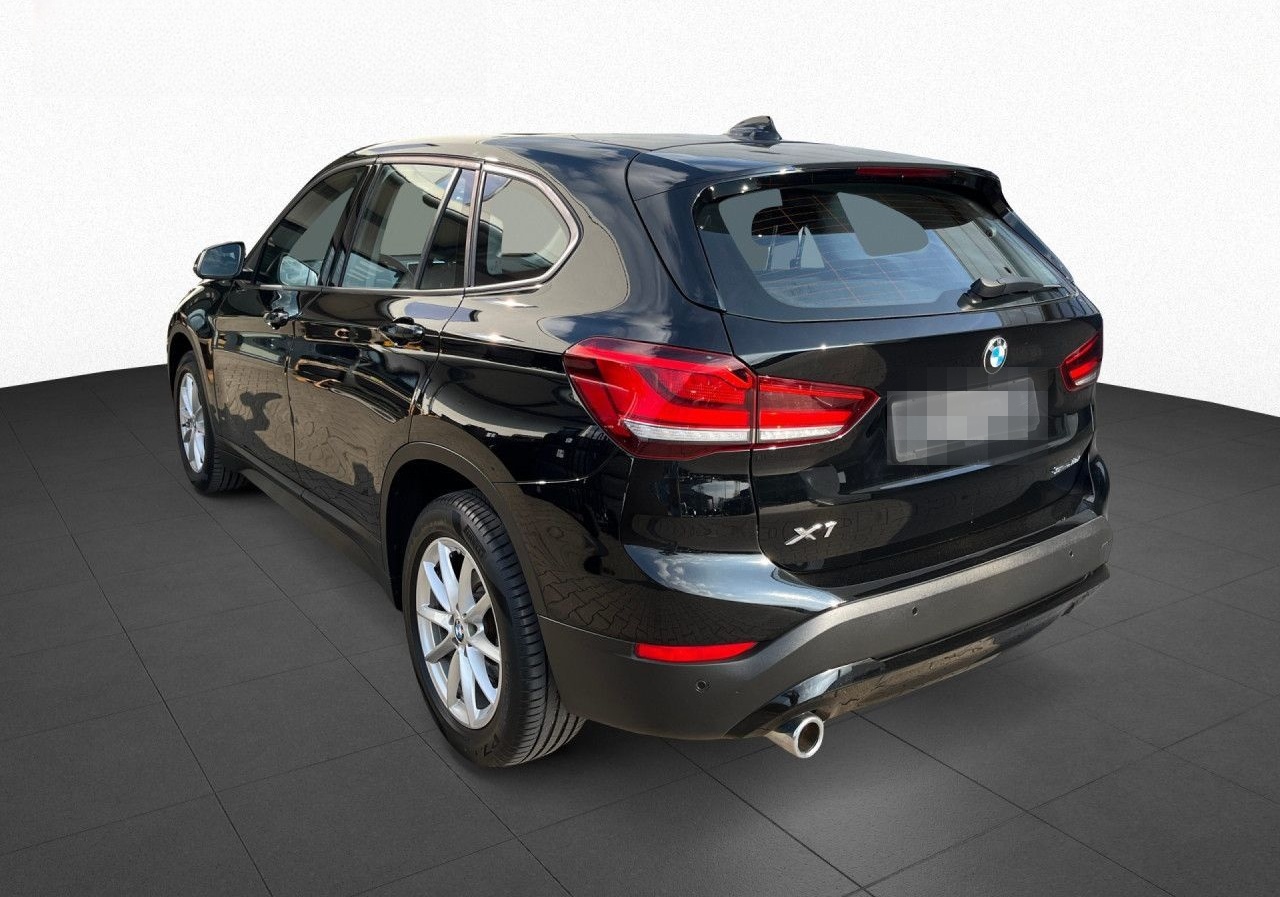 BMW X1 sDrive 18i Advant. Navi DAB LED PDC Sitzh 17" foto 4
