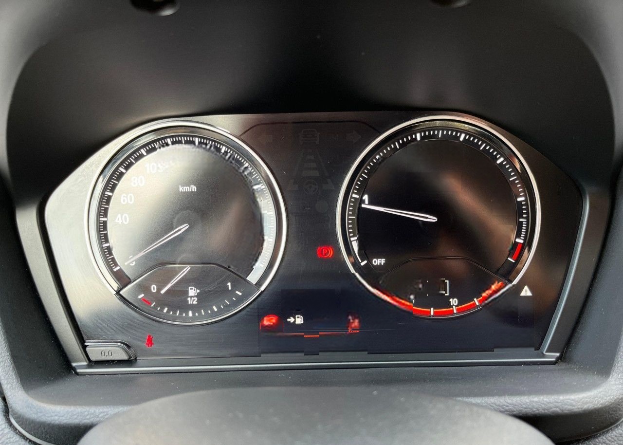 BMW X1 sDrive 18i Advant. Navi DAB LED PDC Sitzh 17" foto 6