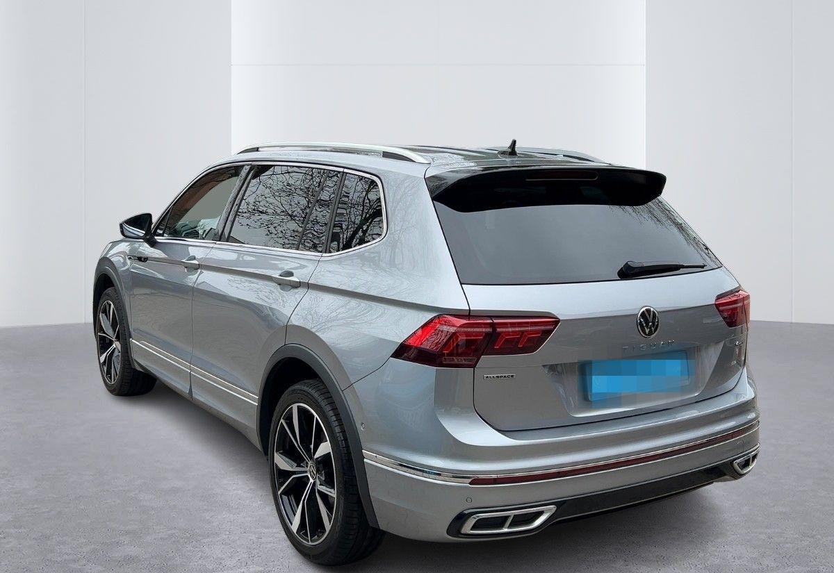 Volkswagen Tiguan Allspace 2.0 TDI R-Line 4Motion DSG DCC foto 3