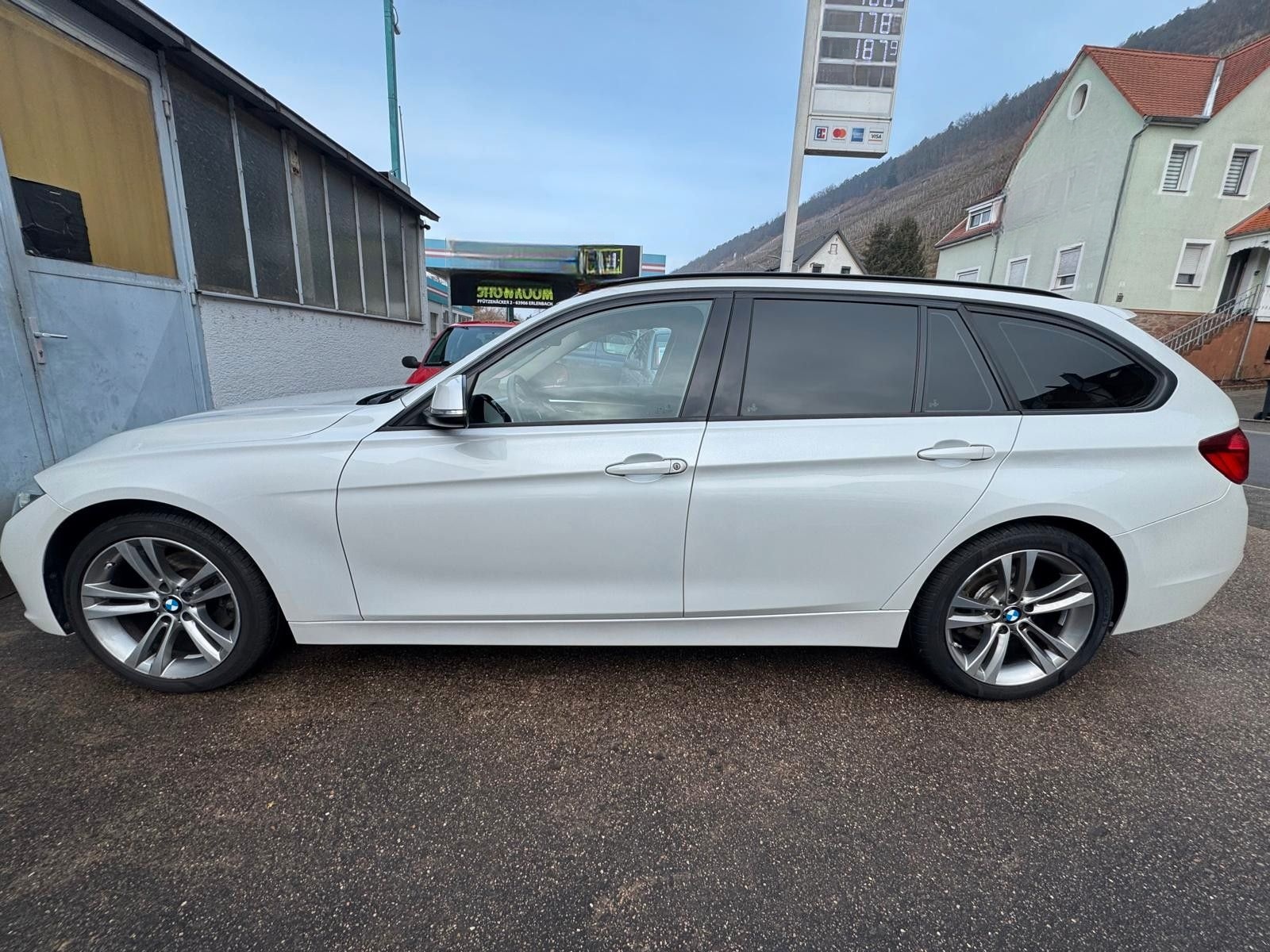 BMW Bmw 320d Sport Shadow  Finanzierung Möglich foto 4