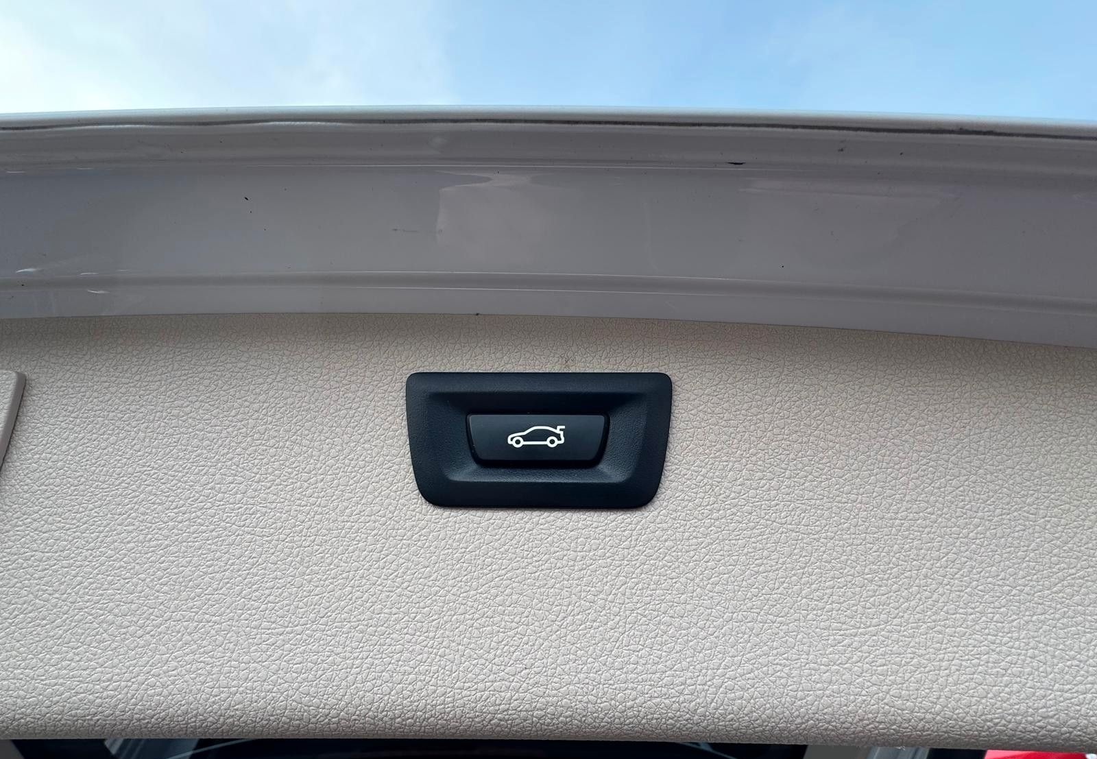 BMW Bmw 320d Sport Shadow  Finanzierung Möglich foto 10