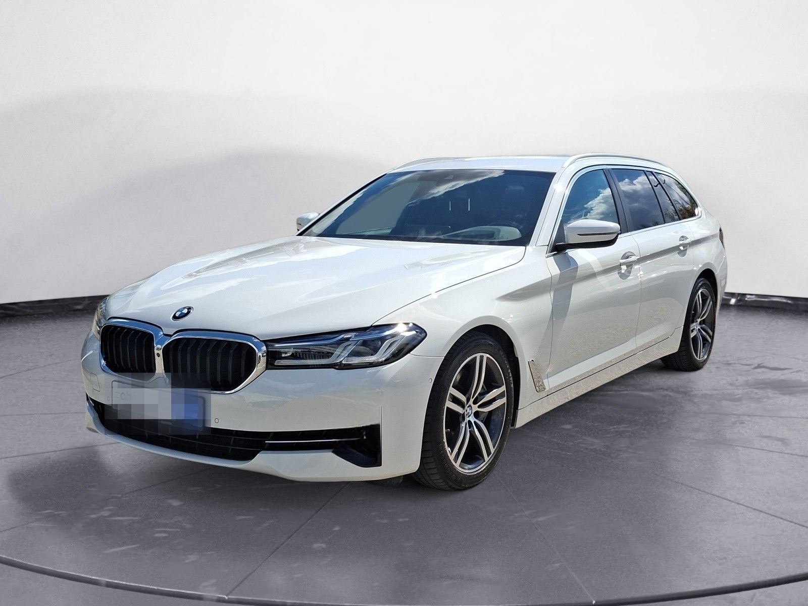 BMW 530d Touring Innovationsp. Aut. Standhzg. AHK foto 2