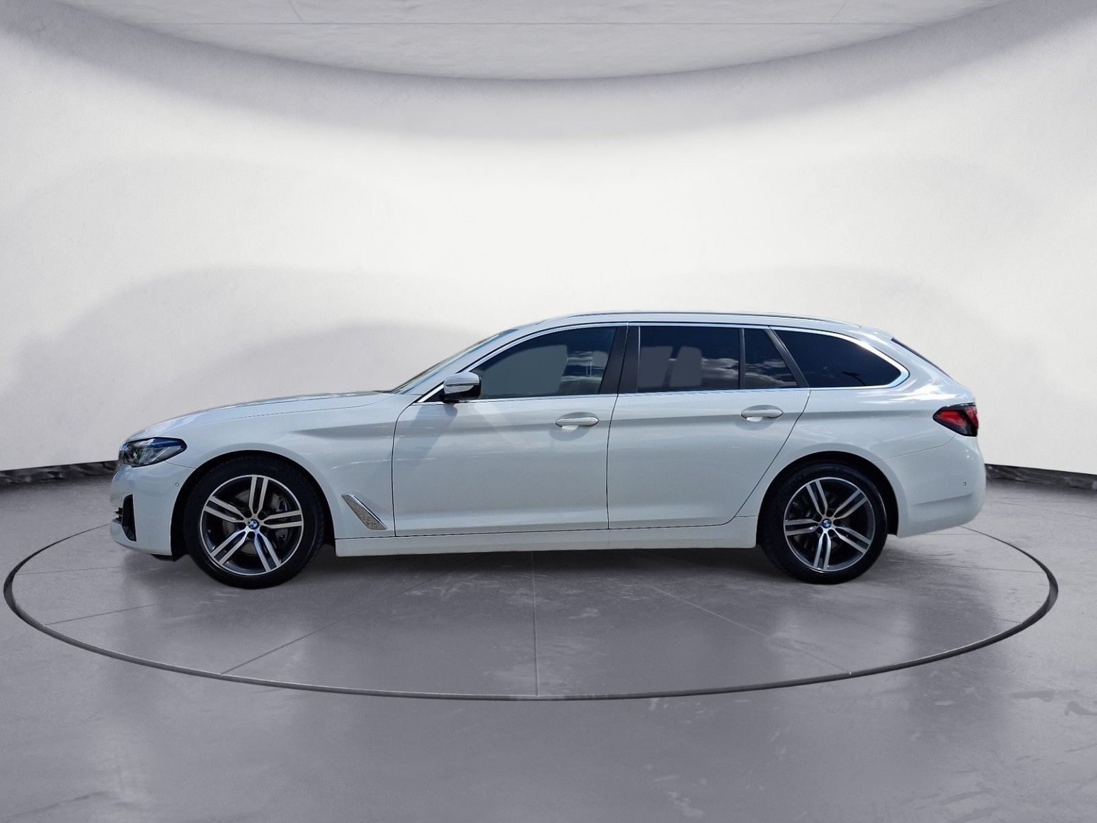 BMW 530d Touring Innovationsp. Aut. Standhzg. AHK foto 3