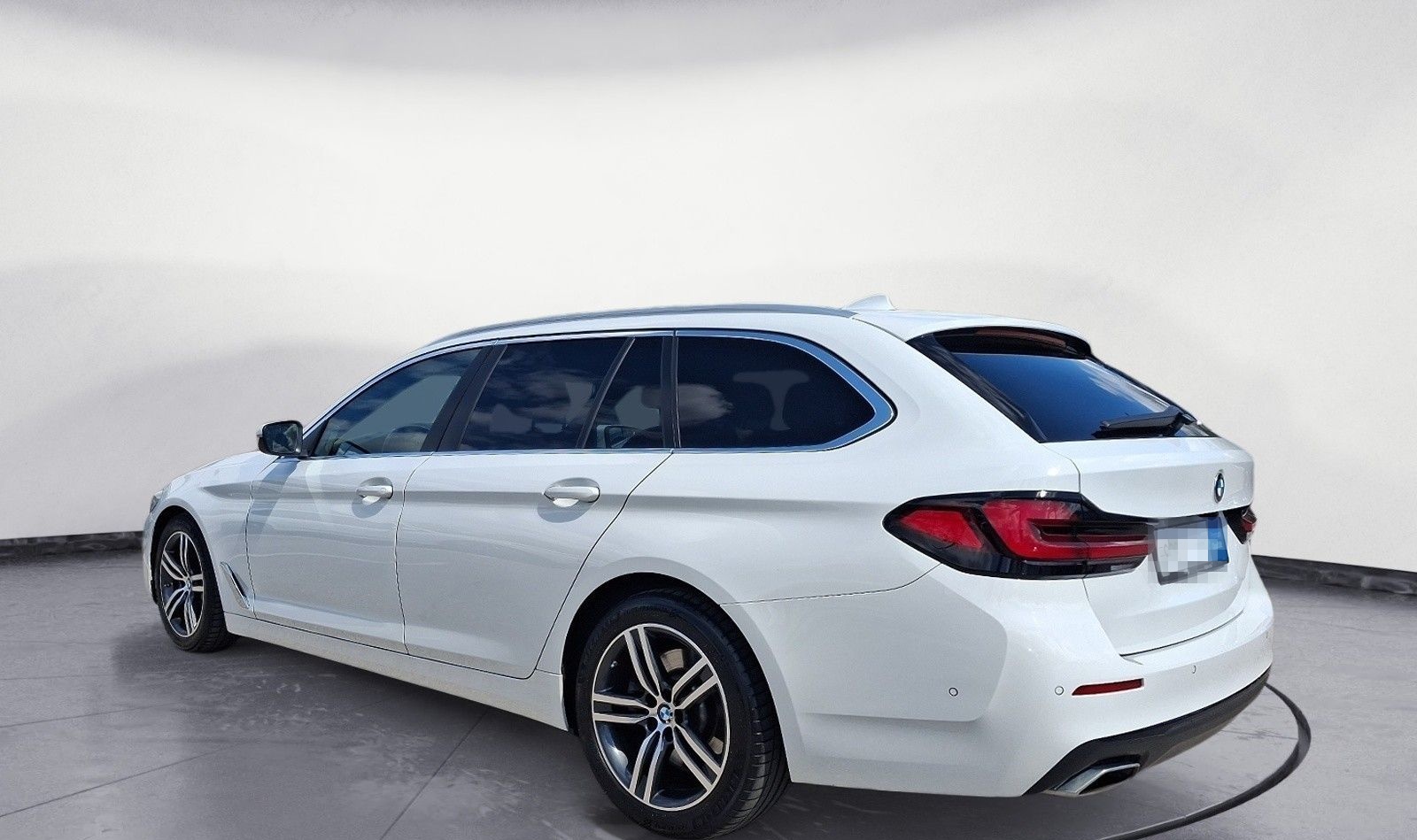 BMW 530d Touring Innovationsp. Aut. Standhzg. AHK foto 4