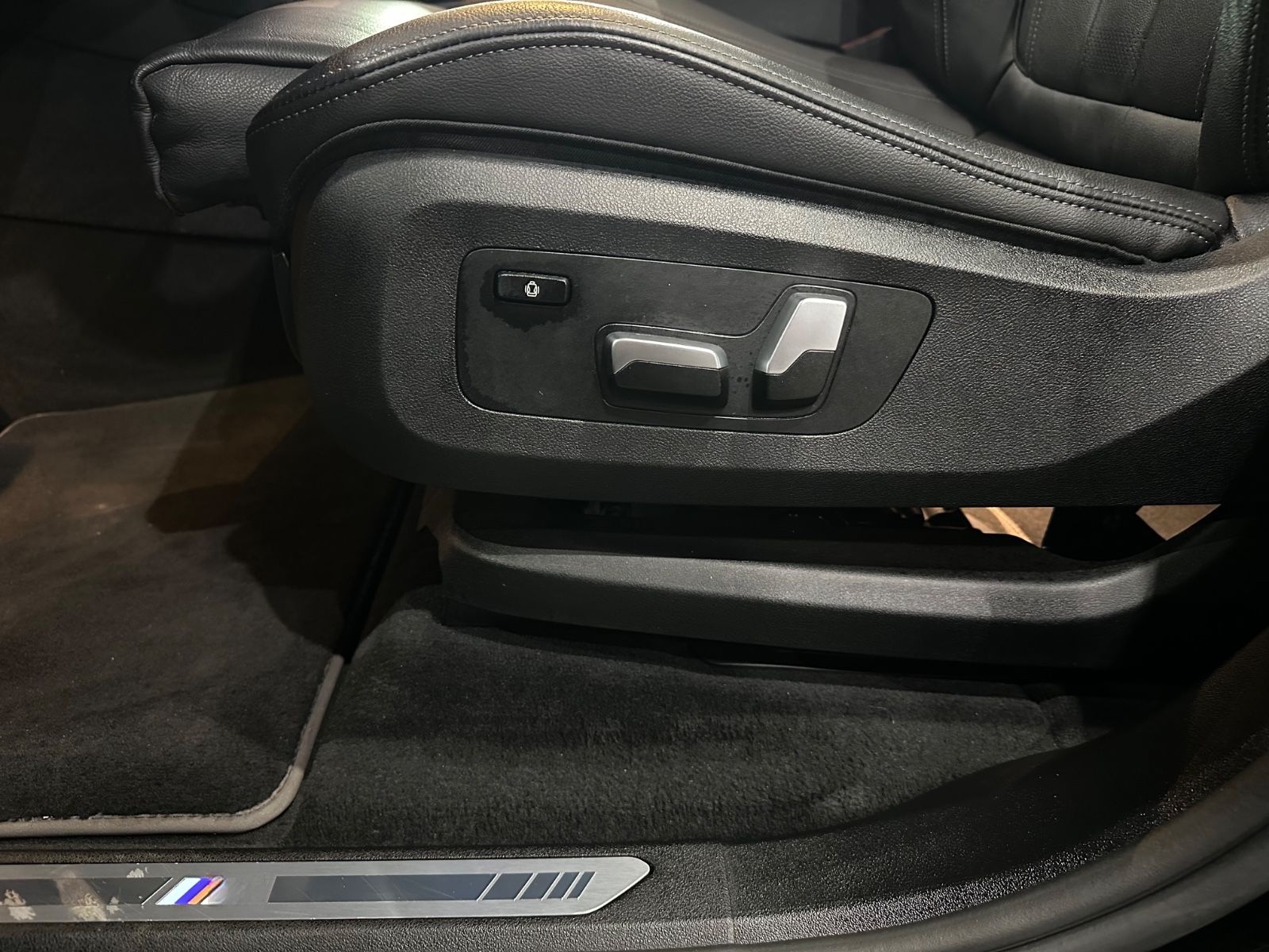 BMW X5 xDrive 30 d M Sport / PANORAMA / Soft-Close foto 23
