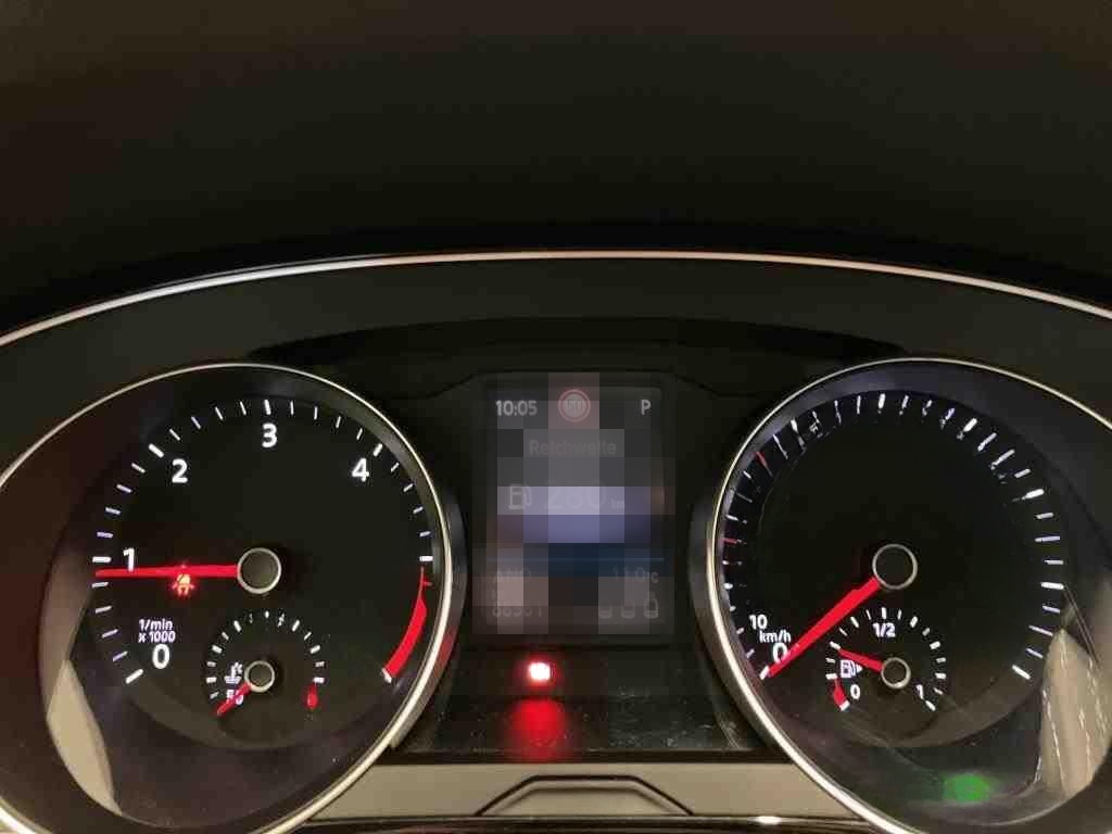 Volkswagen Passat Variant 2.0 TDI Business DSG LED / Kamera foto 7