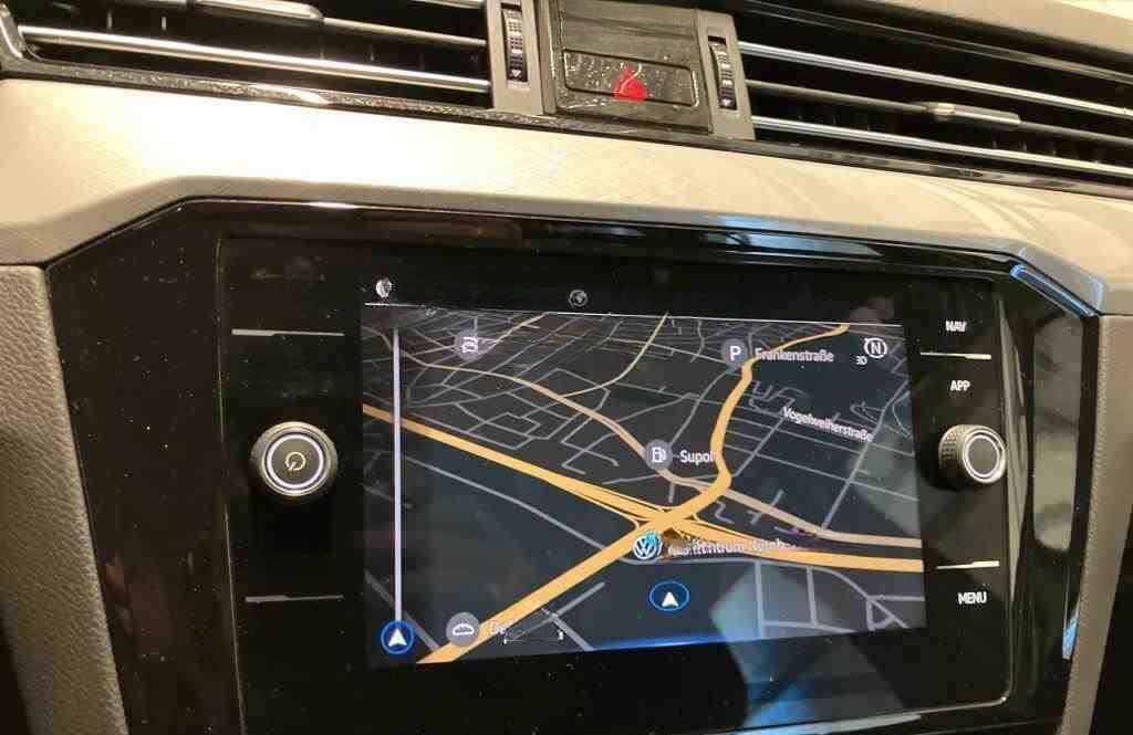 Volkswagen Passat Variant 2.0 TDI Business DSG LED / Kamera foto 8