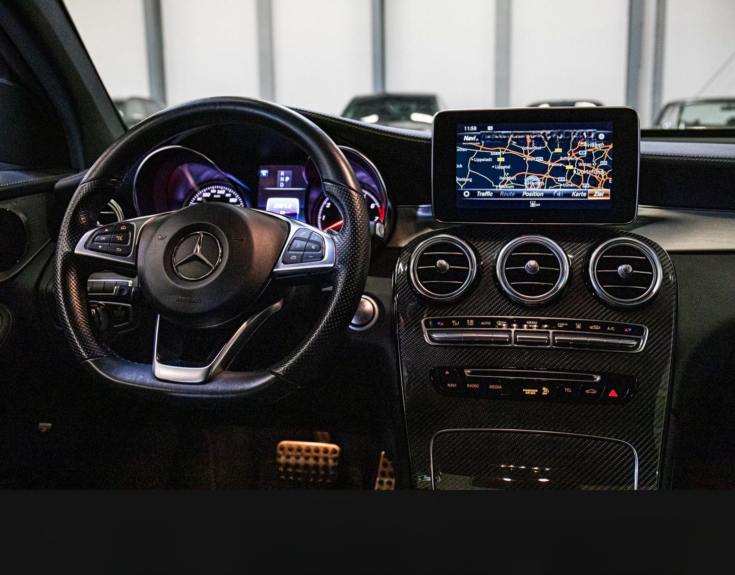 Mercedes-Benz GLC 300 Coupe AMG Line 4M LED 360 CARBON HuD 20z foto 14