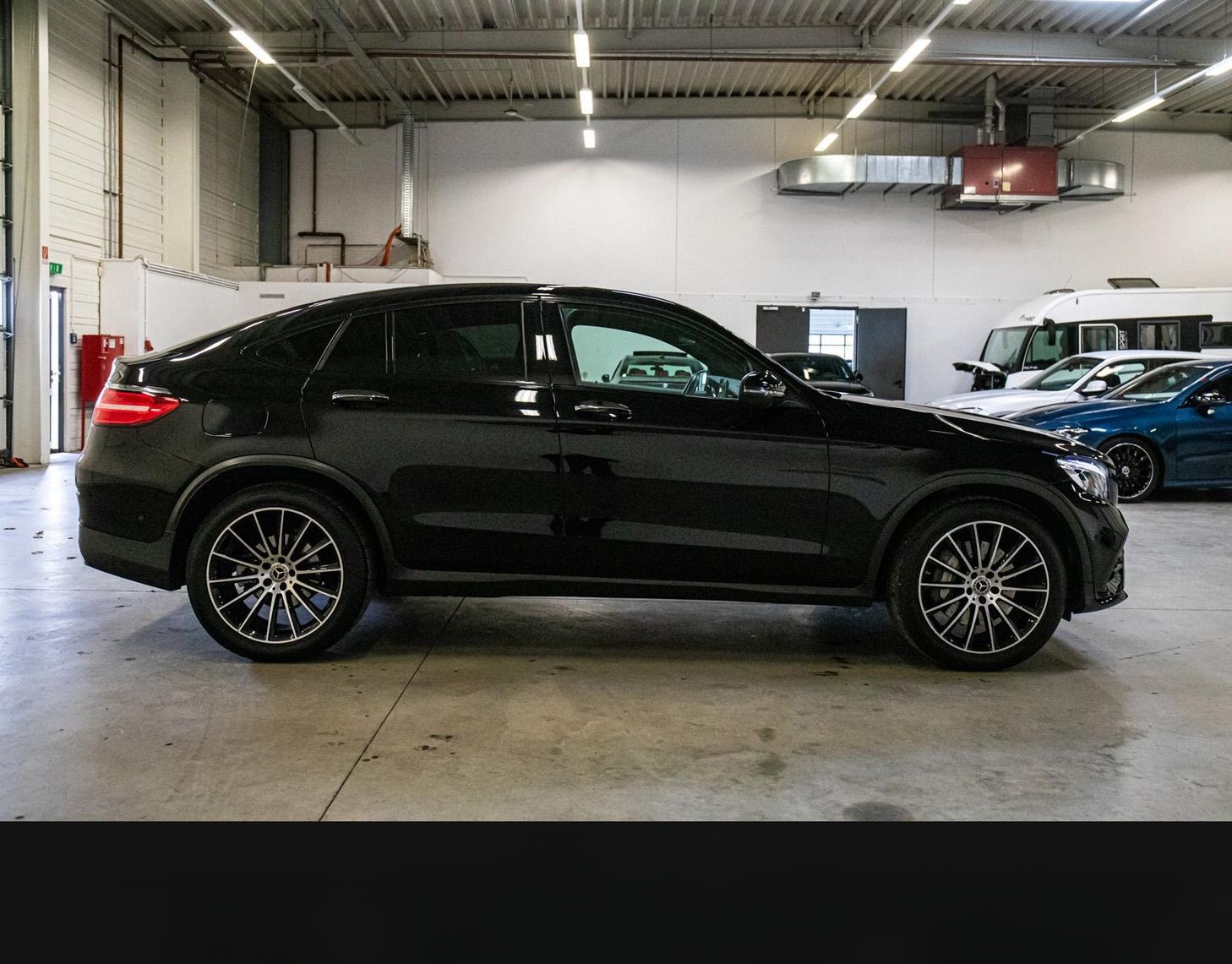 Mercedes-Benz GLC 300 Coupe AMG Line 4M LED 360 CARBON HuD 20z foto 4