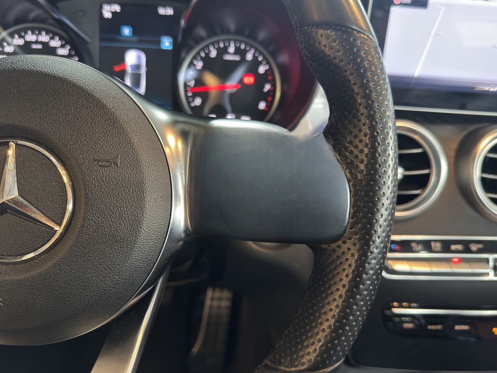 Mercedes-Benz C 180 AMG Paket Leder LED Tempomat R.Cam Navi foto 15