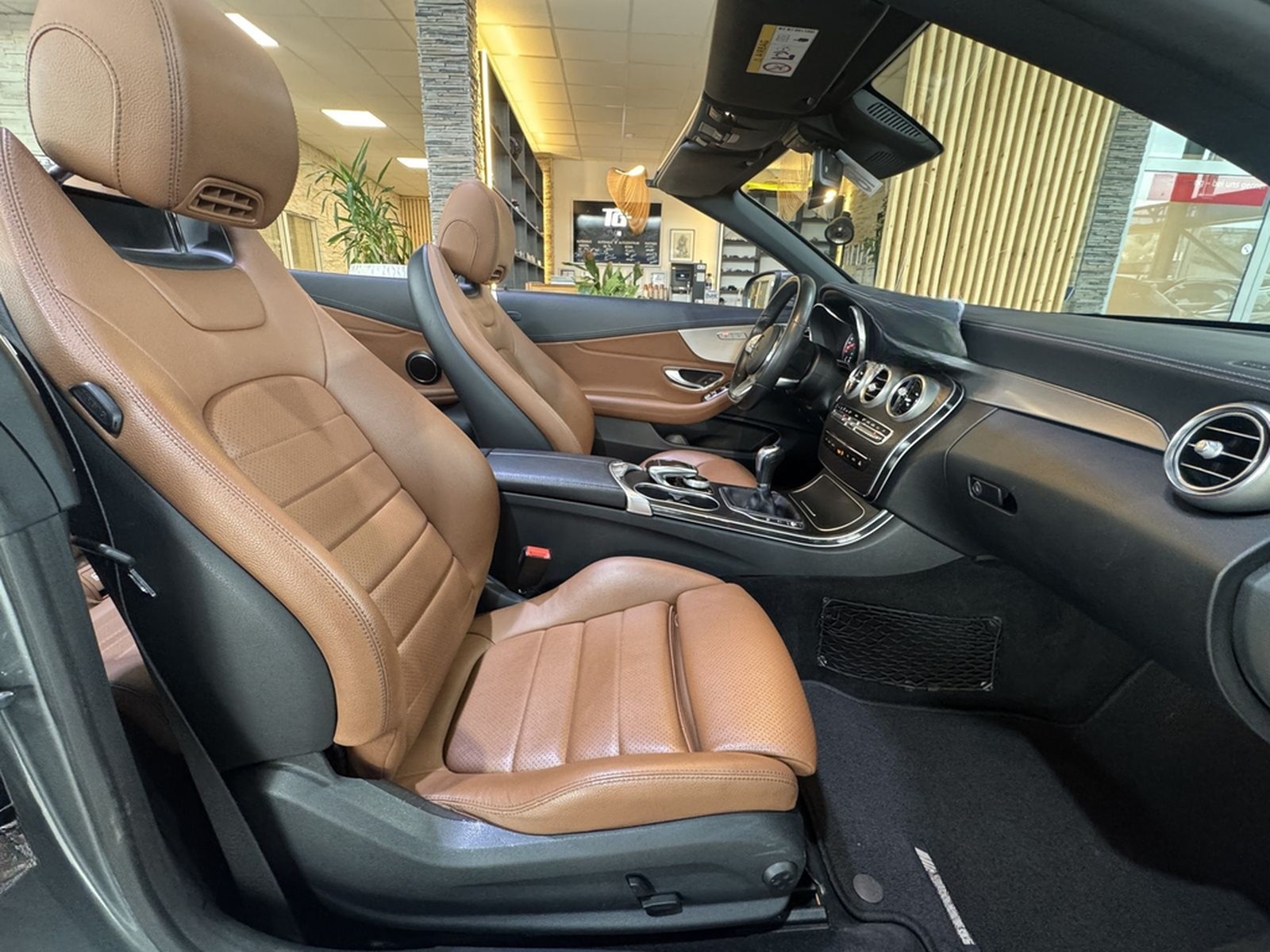 Mercedes-Benz C 180 AMG Paket Leder LED Tempomat R.Cam Navi foto 16
