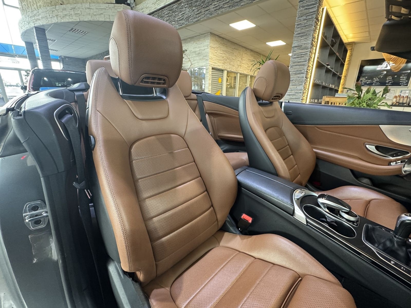 Mercedes-Benz C 180 AMG Paket Leder LED Tempomat R.Cam Navi foto 17
