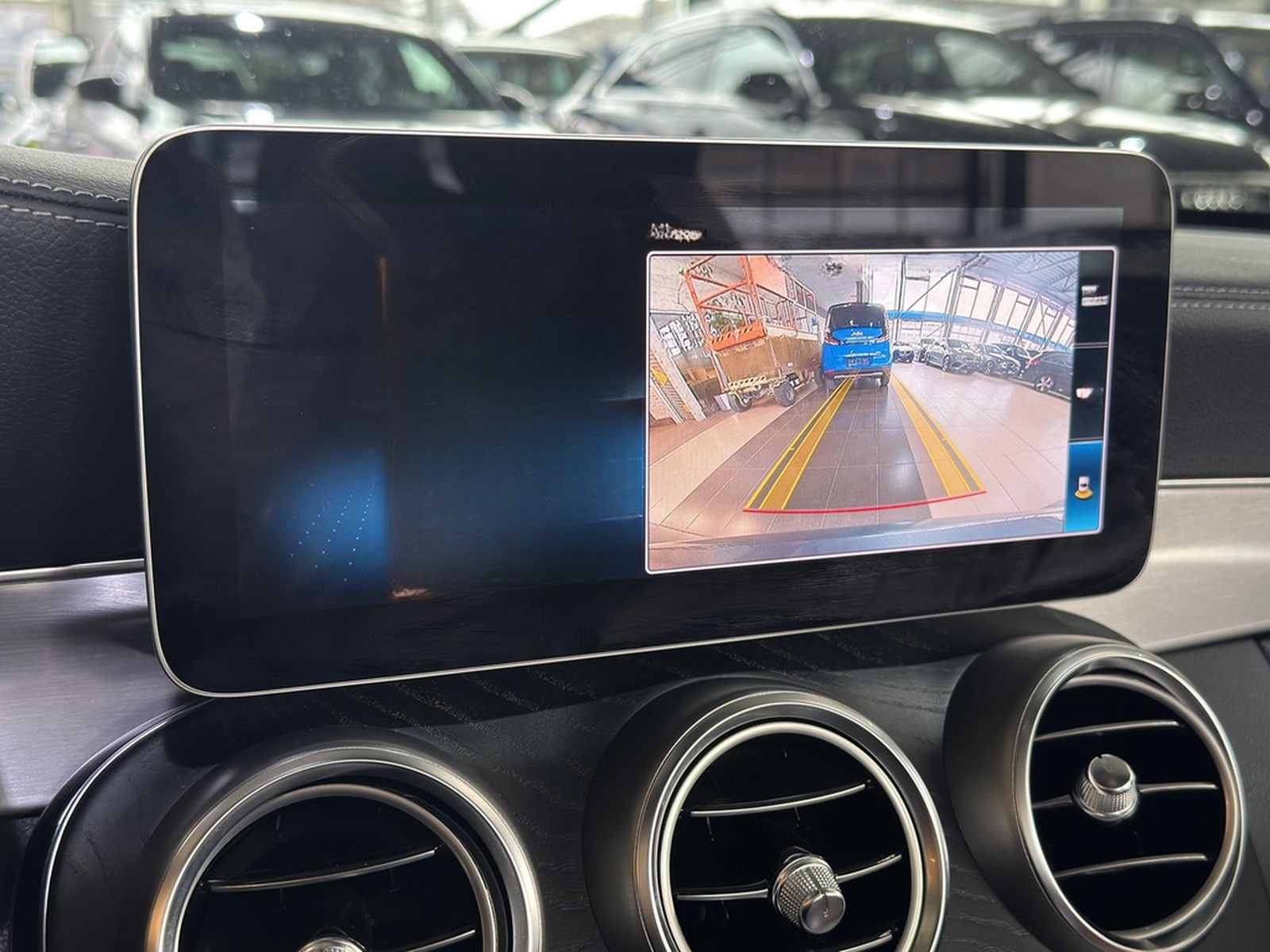 Mercedes-Benz C 180 AMG Paket Leder LED Tempomat R.Cam Navi foto 19