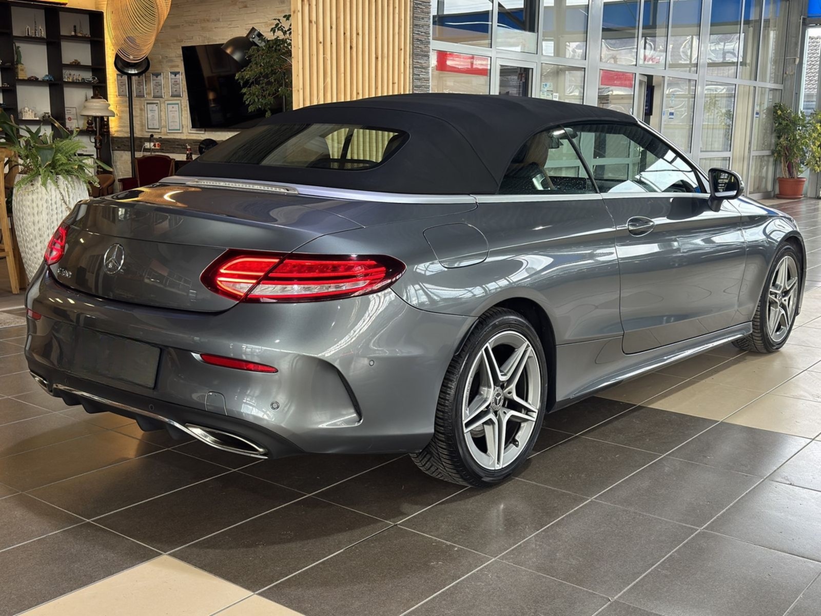 Mercedes-Benz C 180 AMG Paket Leder LED Tempomat R.Cam Navi foto 29