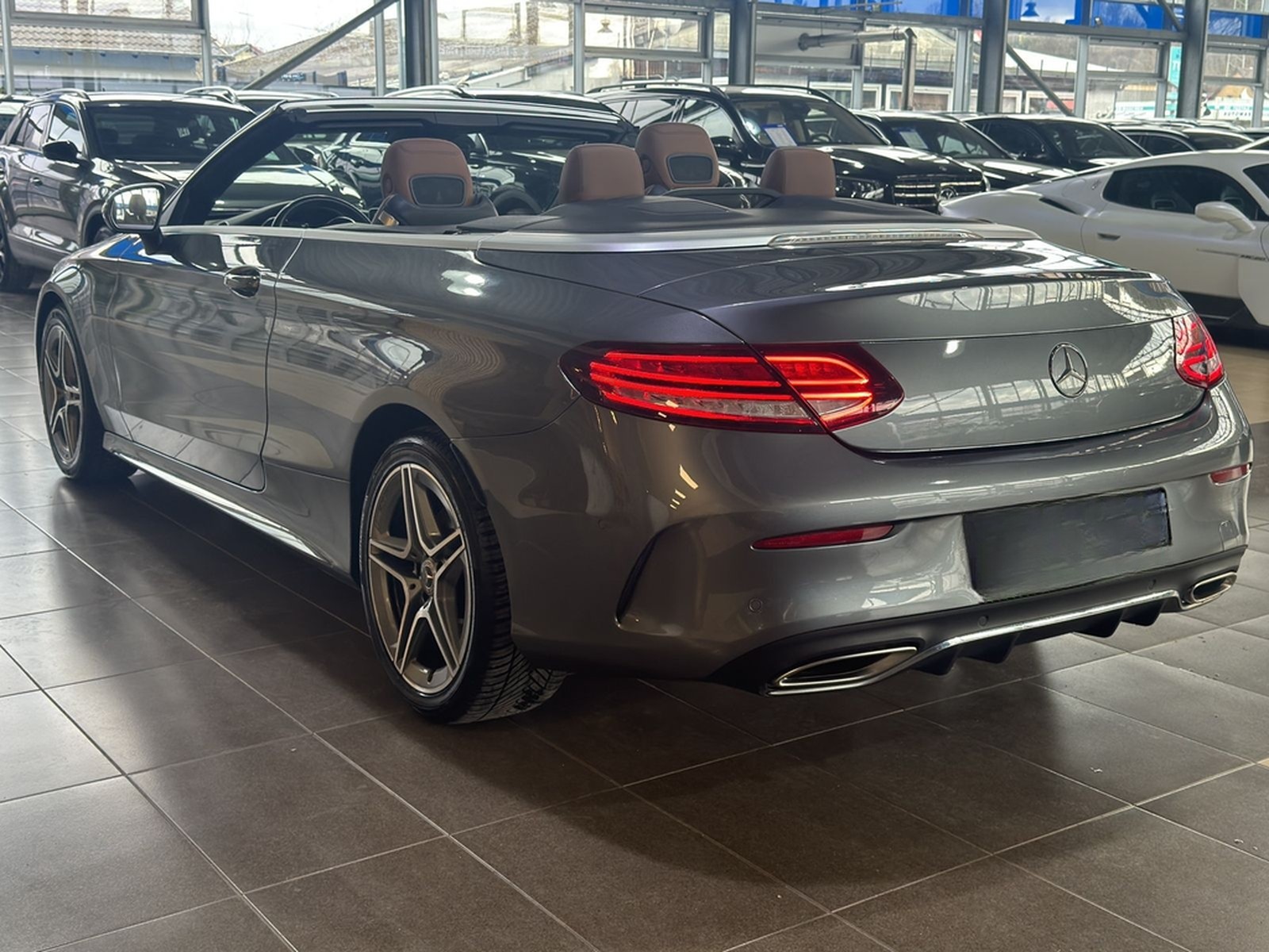 Mercedes-Benz C 180 AMG Paket Leder LED Tempomat R.Cam Navi foto 4