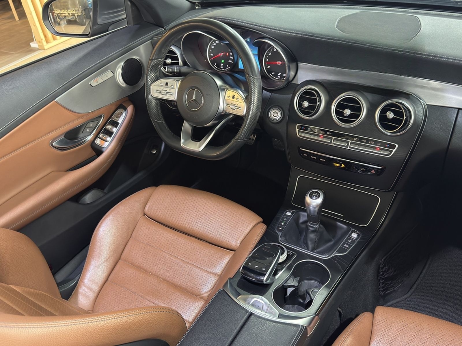 Mercedes-Benz C 180 AMG Paket Leder LED Tempomat R.Cam Navi foto 8