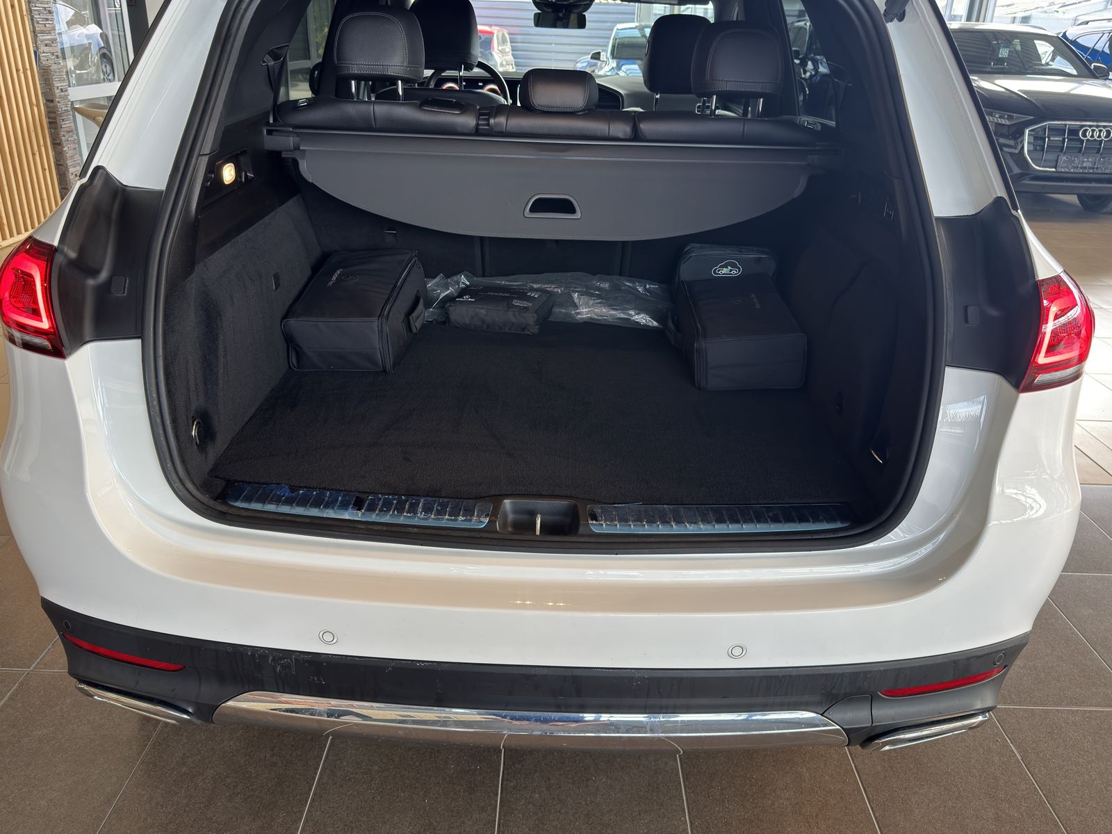 Mercedes-Benz GLE 350 4M*AMG-Line*LED*SHZ*ACC*AHK*Navi*360Cam foto 7