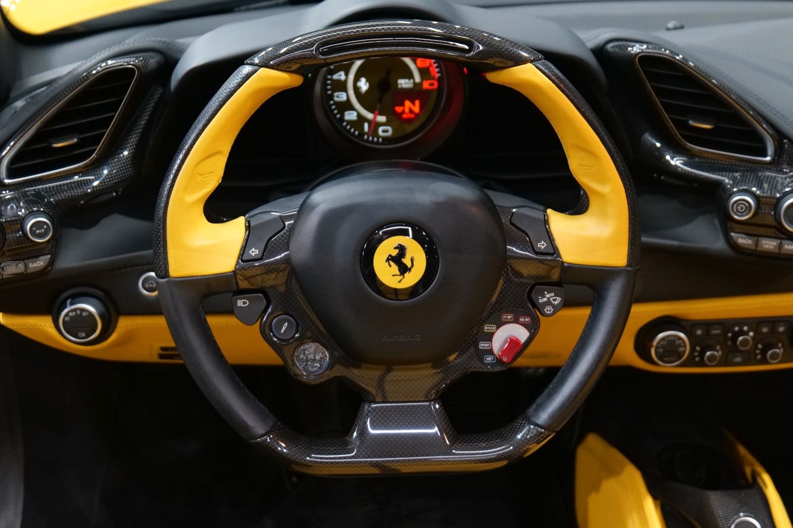 Ferrari 488 Spider *JBL*Carbon*Lift*F1-LED*PPF* foto 15