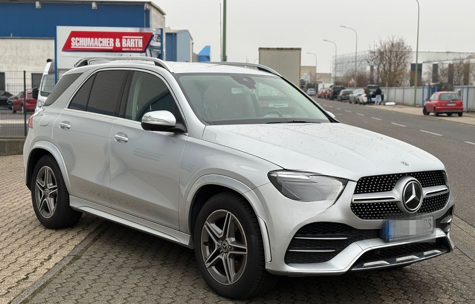 Mercedes-Benz GLE 300 d 4Matic--AMG-- foto 2