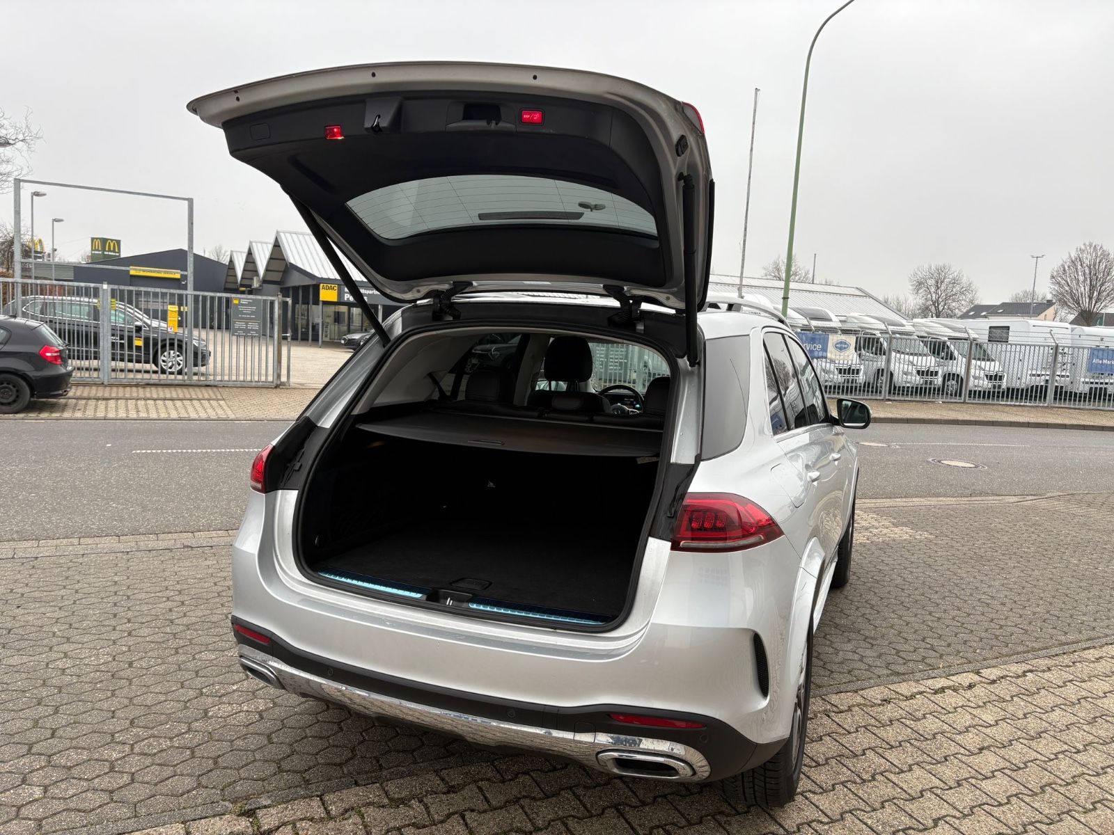 Mercedes-Benz GLE 300 d 4Matic--AMG-- foto 14