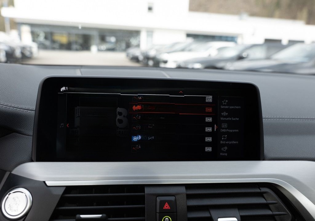 BMW X4 M40d PANO AHK HUD 360° LED STANDHZ W-LAN NAVI foto 18