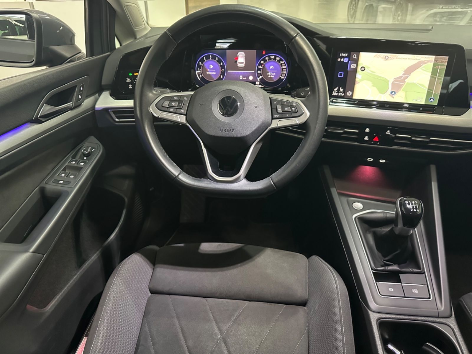 Volkswagen Golf 1.5 Variant Life/LED/ACC/Kamera/Sthzg/Navi foto 13