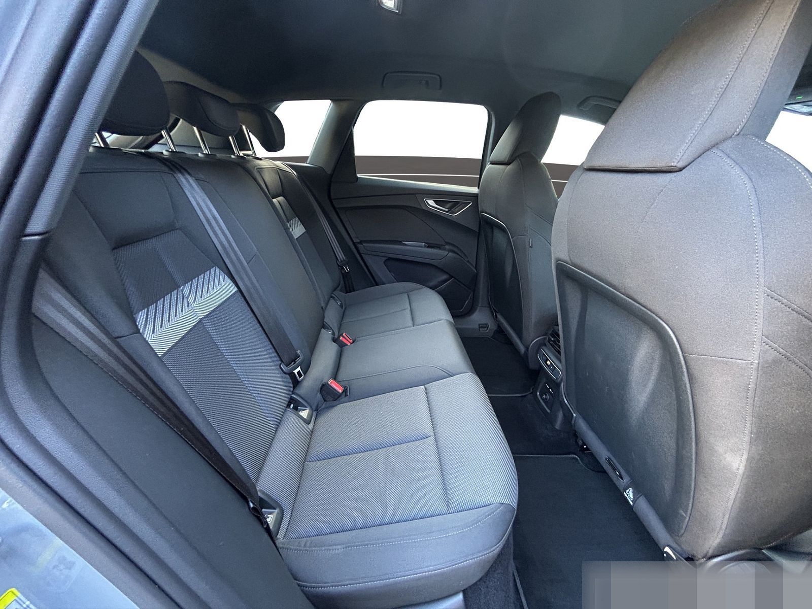 Audi Q4 e-tron 40 S line Sportsitze Connect PDC Euro6 foto 12