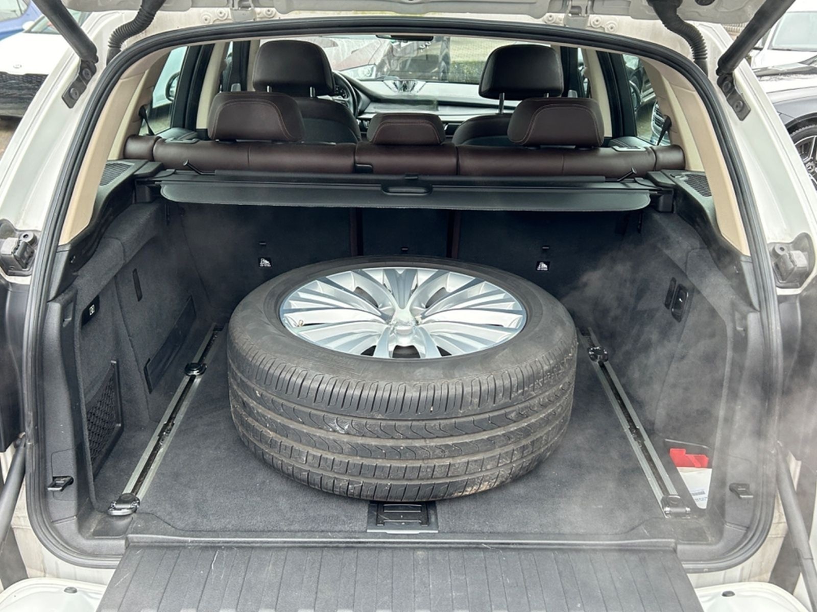 BMW X5 xDrive 50 i Keyless/Softcl./Head-Up/Bang&Oluf foto 15