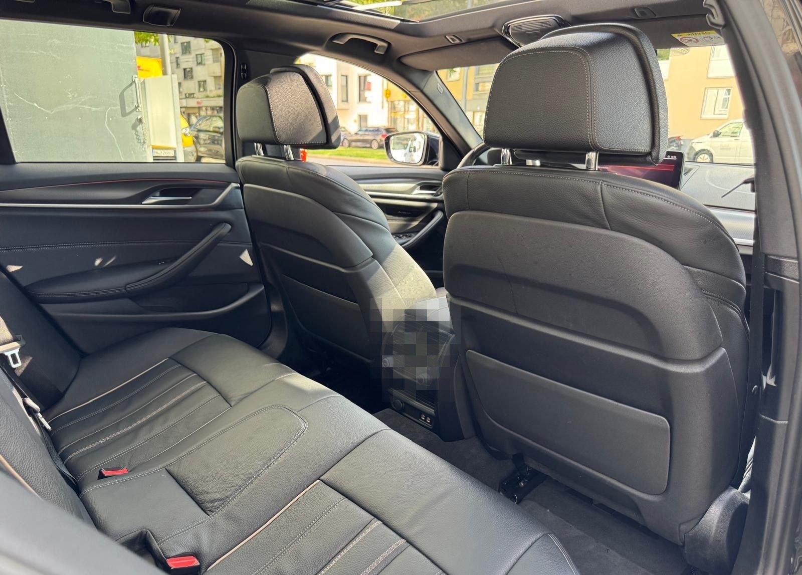 BMW 530d Touring M-Paket foto 12