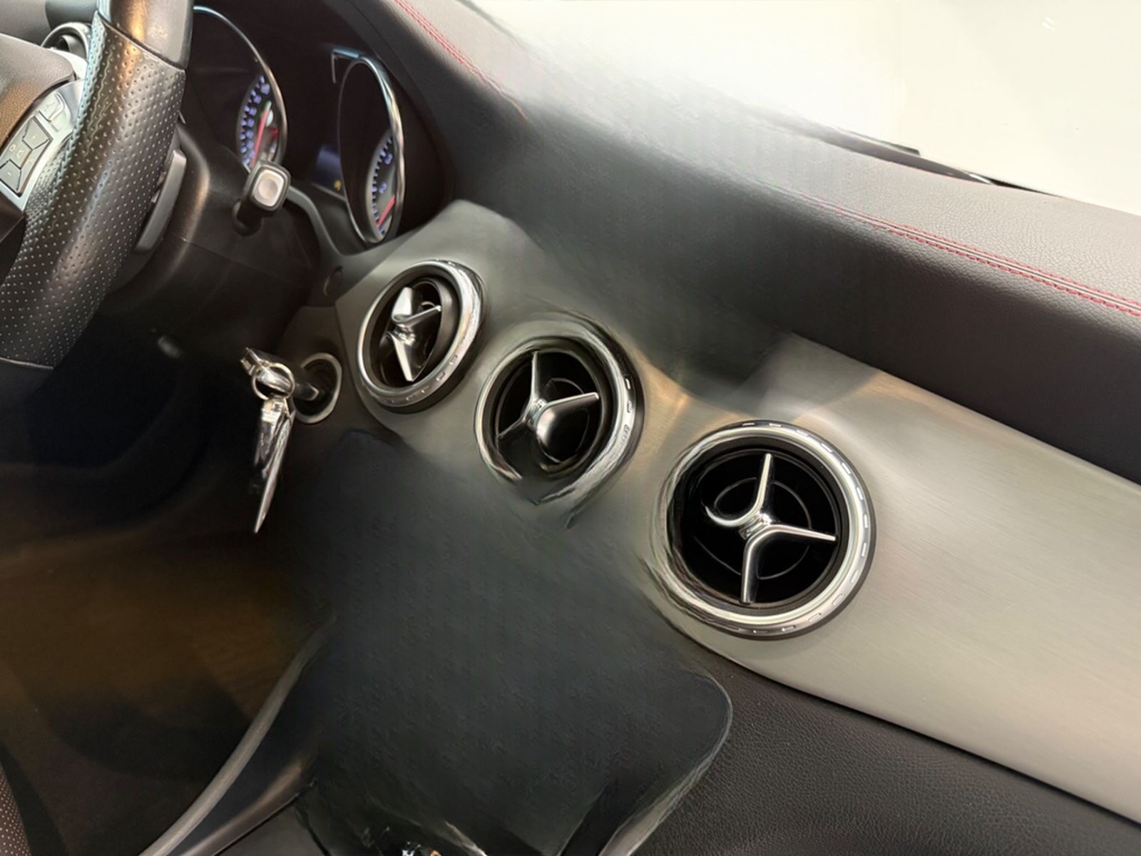 Mercedes-Benz GLA 250 4Matic AMG Line PANORAMA DISTRONIC LED foto 26
