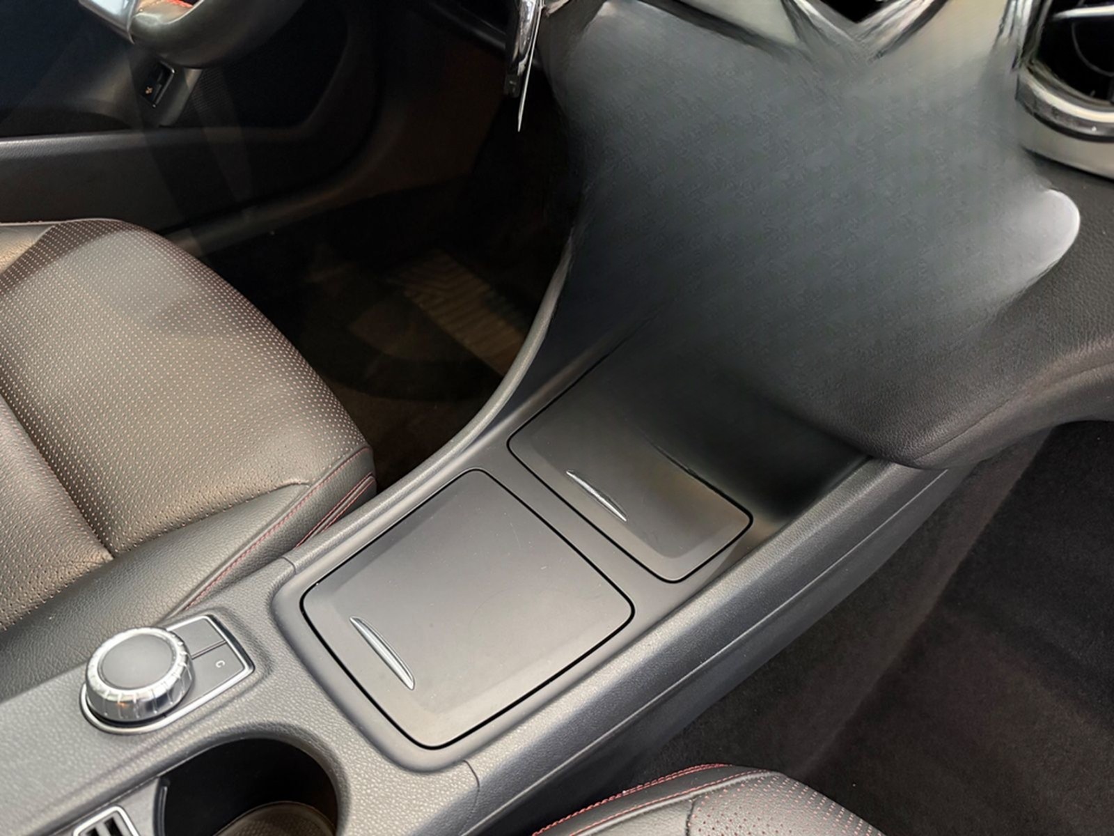 Mercedes-Benz GLA 250 4Matic AMG Line PANORAMA DISTRONIC LED foto 31
