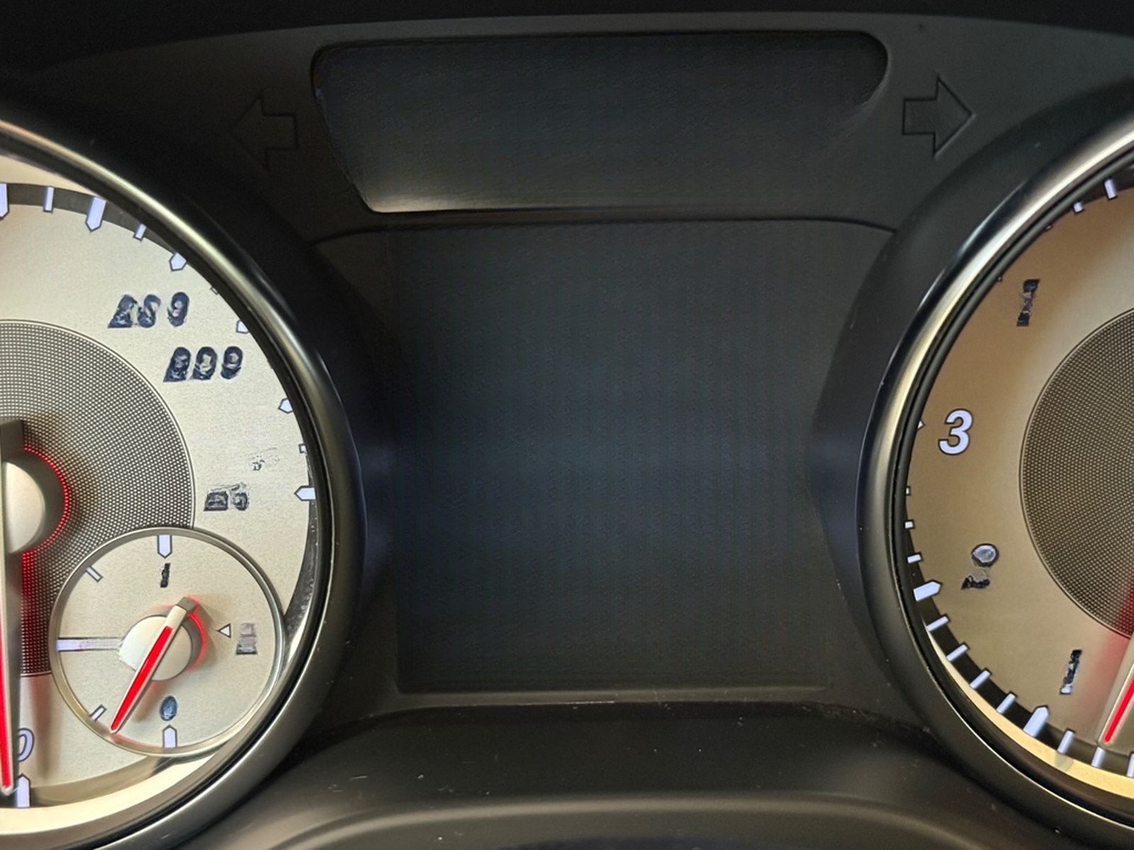 Mercedes-Benz GLA 250 4Matic AMG Line PANORAMA DISTRONIC LED foto 34