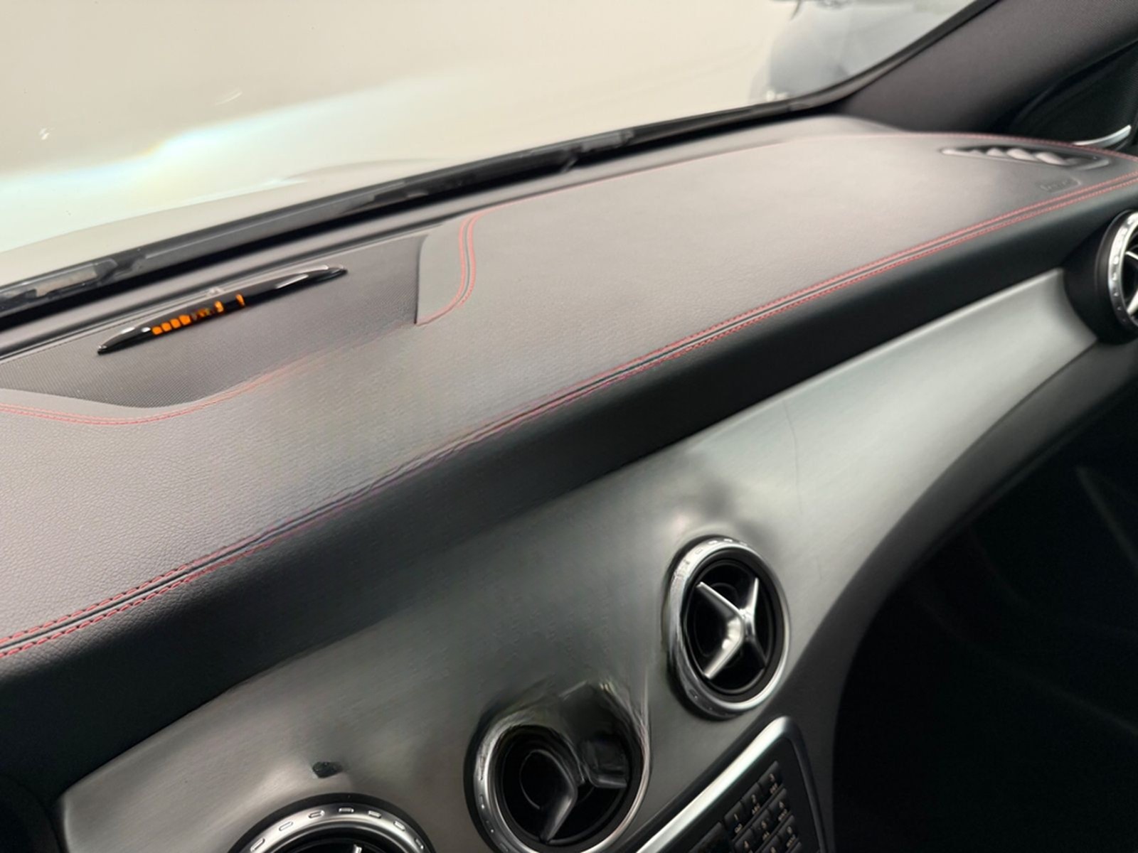 Mercedes-Benz GLA 250 4Matic AMG Line PANORAMA DISTRONIC LED foto 37