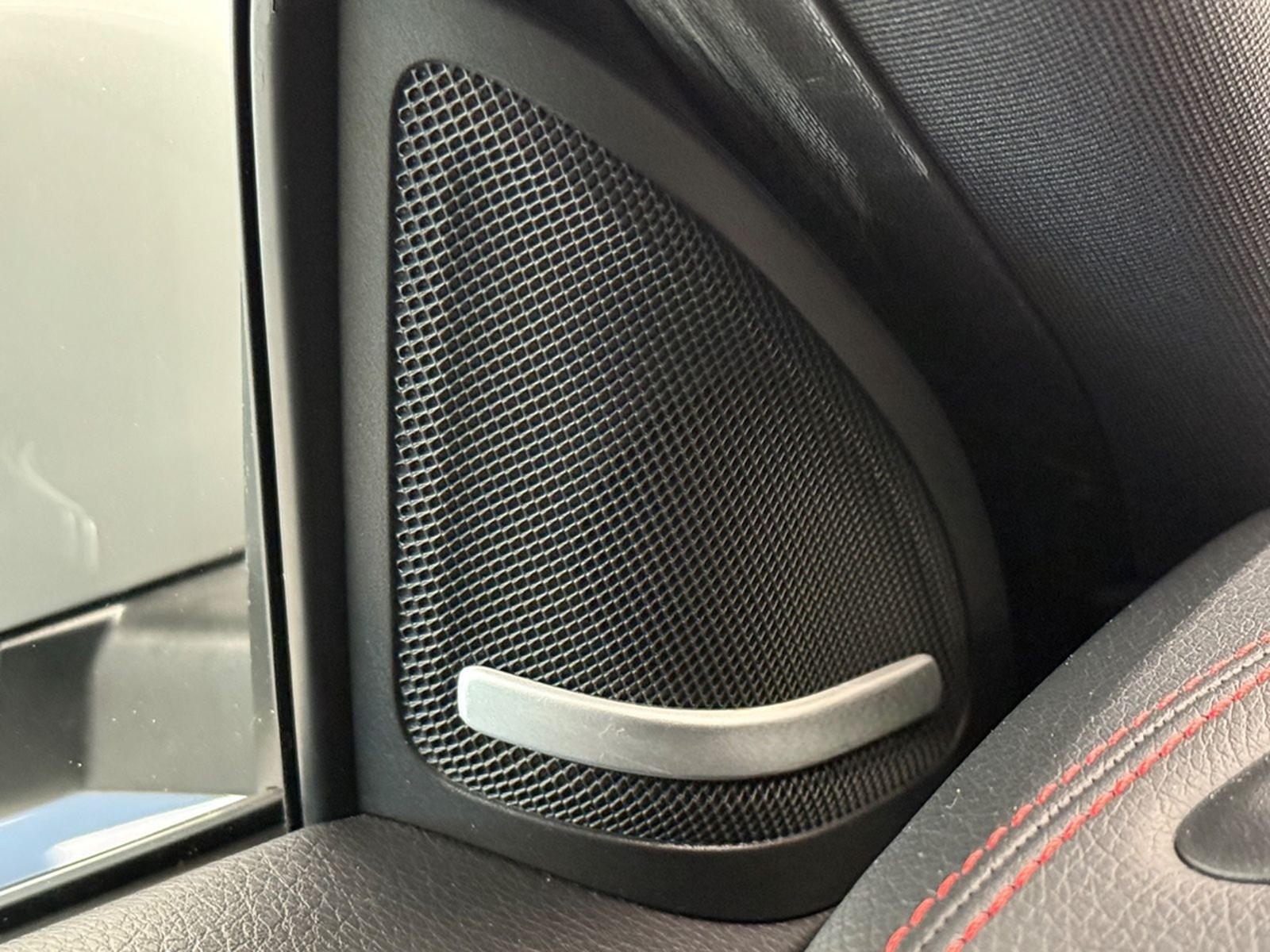 Mercedes-Benz GLA 250 4Matic AMG Line PANORAMA DISTRONIC LED foto 39
