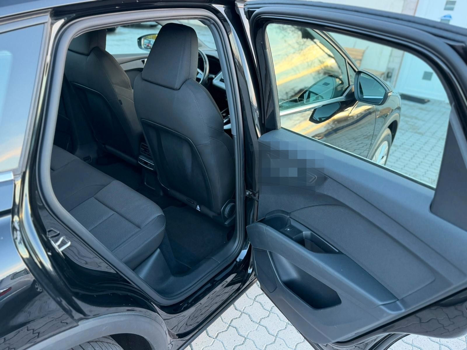 Audi Q4 e-tron Sportback 40 e-tron basis foto 12