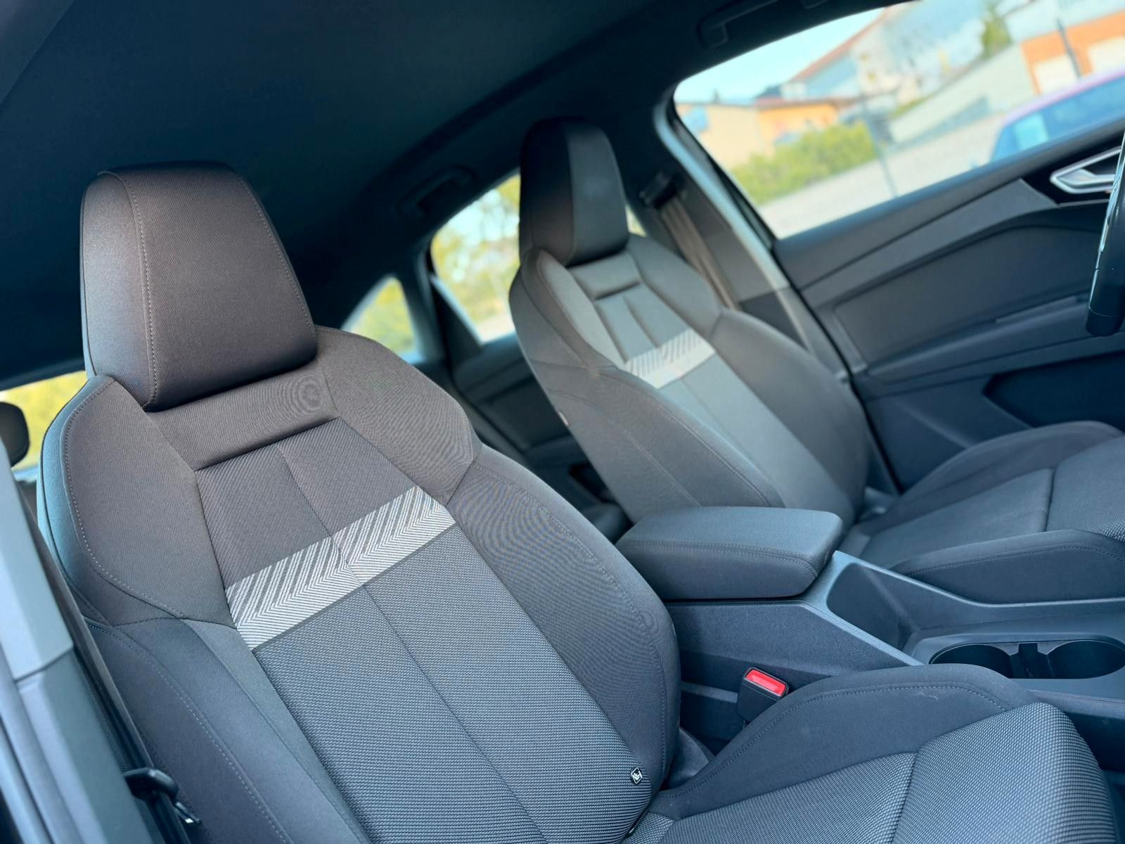 Audi Q4 e-tron Sportback 40 e-tron basis foto 14