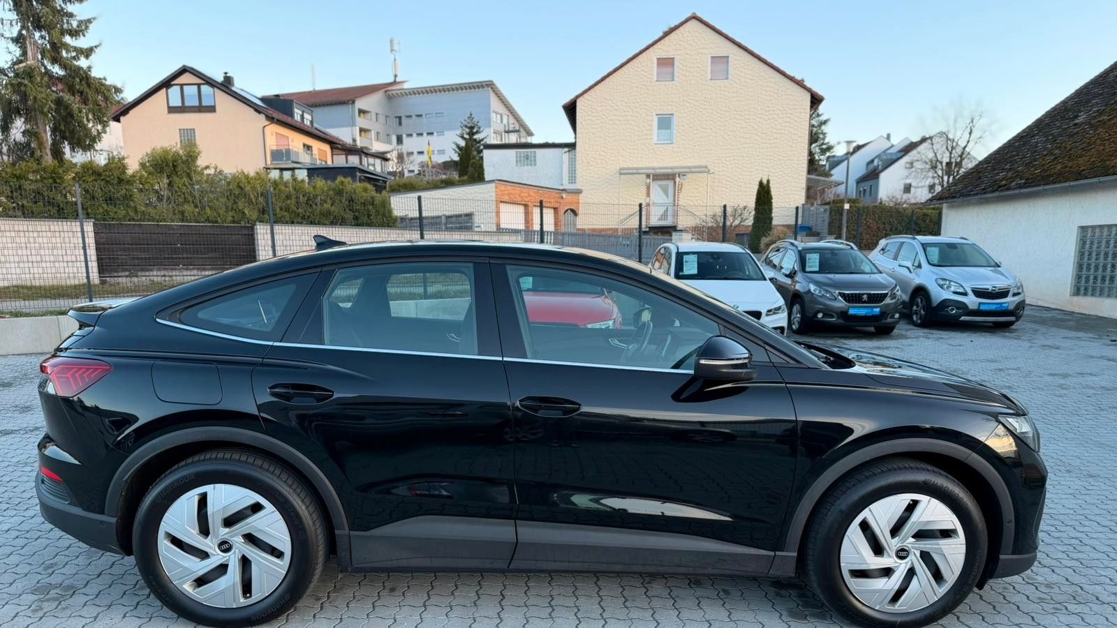 Audi Q4 e-tron Sportback 40 e-tron basis foto 8