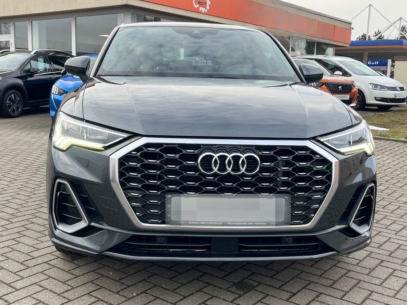 Audi Q3 Sportback 45 TFSI e *S line* foto 2
